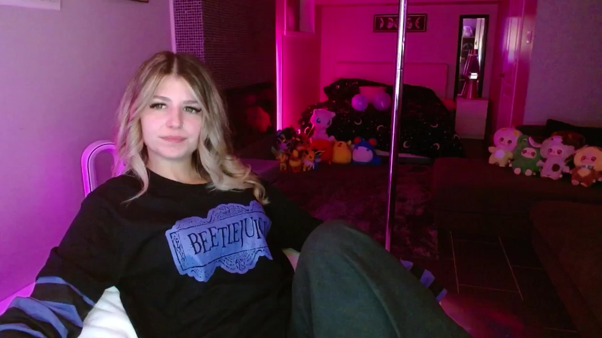 Gallery image thumbnail from Serafina's myfreecams stream on, 08/21/2025, 03:41 image 2 of 20