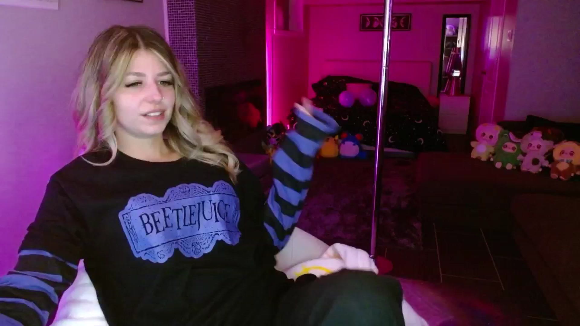 Gallery image thumbnail from Serafina's myfreecams stream on, 08/21/2025, 03:41 image 1 of 20