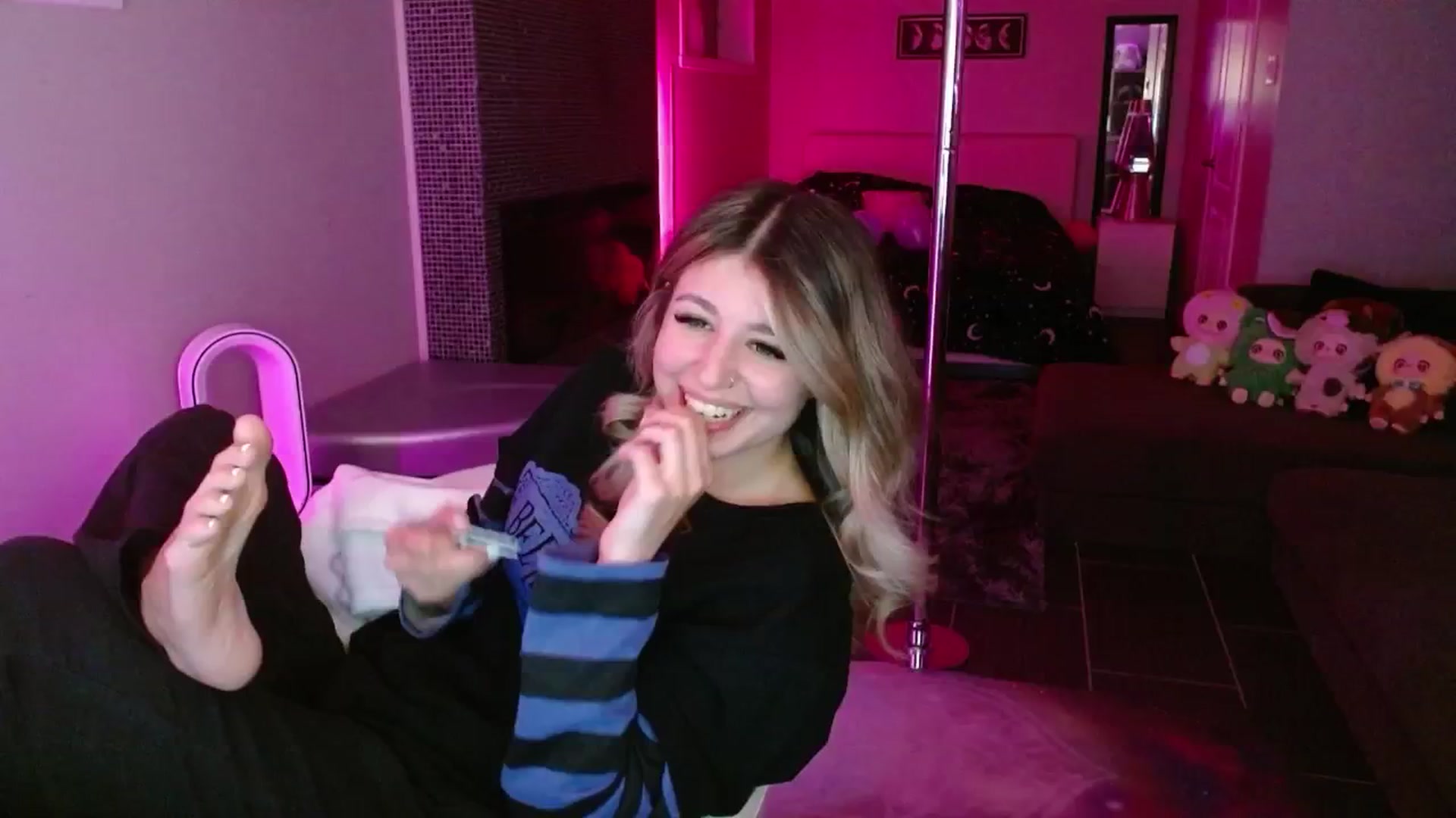 Gallery image thumbnail from Serafina's myfreecams stream on, 08/21/2025, 03:41 image 20 of 20