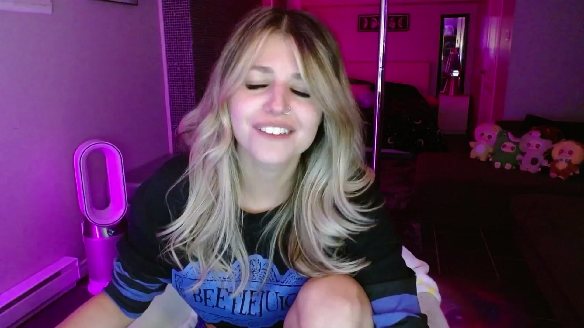 Gallery image thumbnail from Serafina's myfreecams stream on, 08/21/2025, 06:53 image 13 of 20