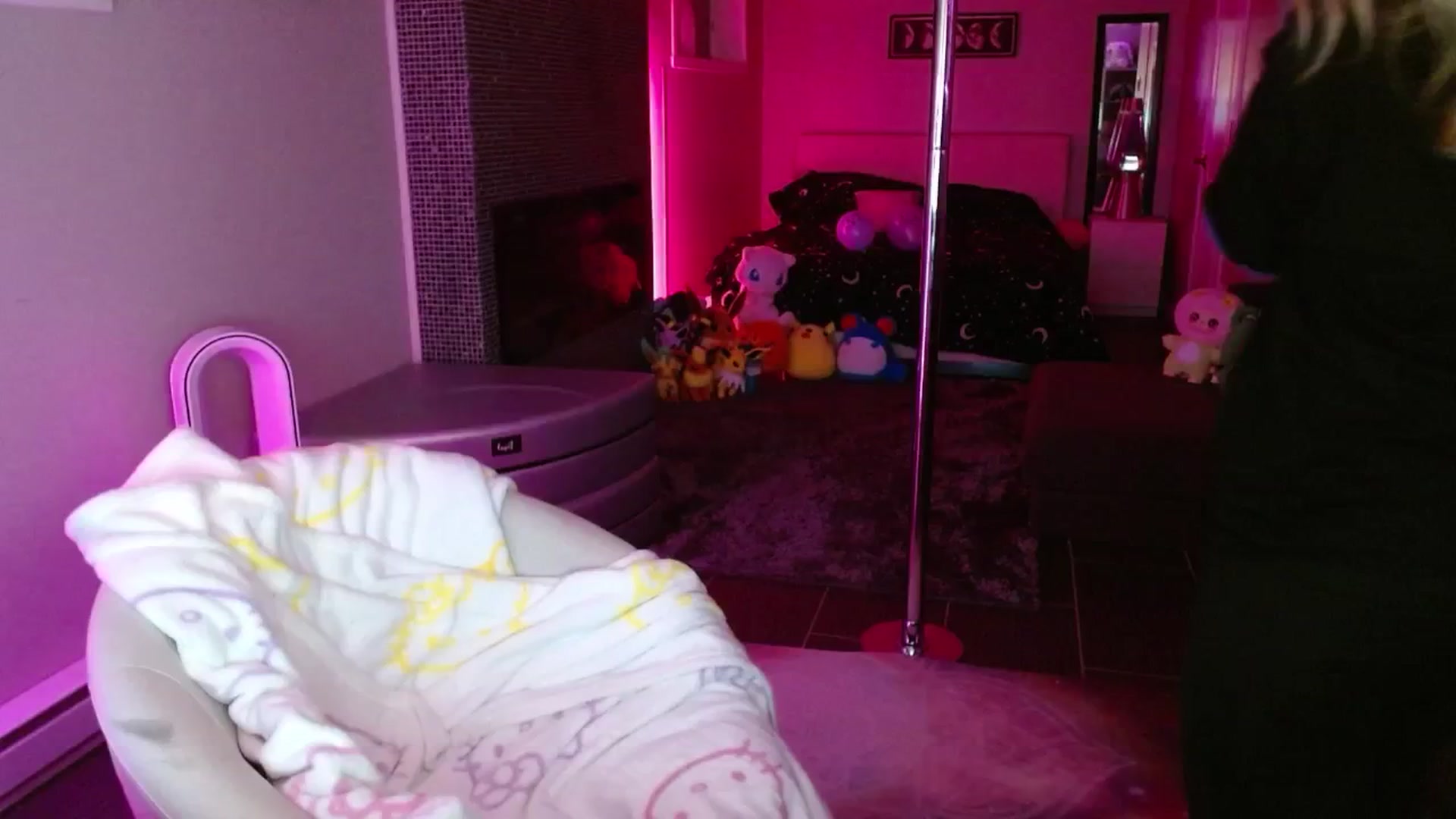 Gallery image thumbnail from Serafina's myfreecams stream on, 08/21/2025, 06:53 image 1 of 20