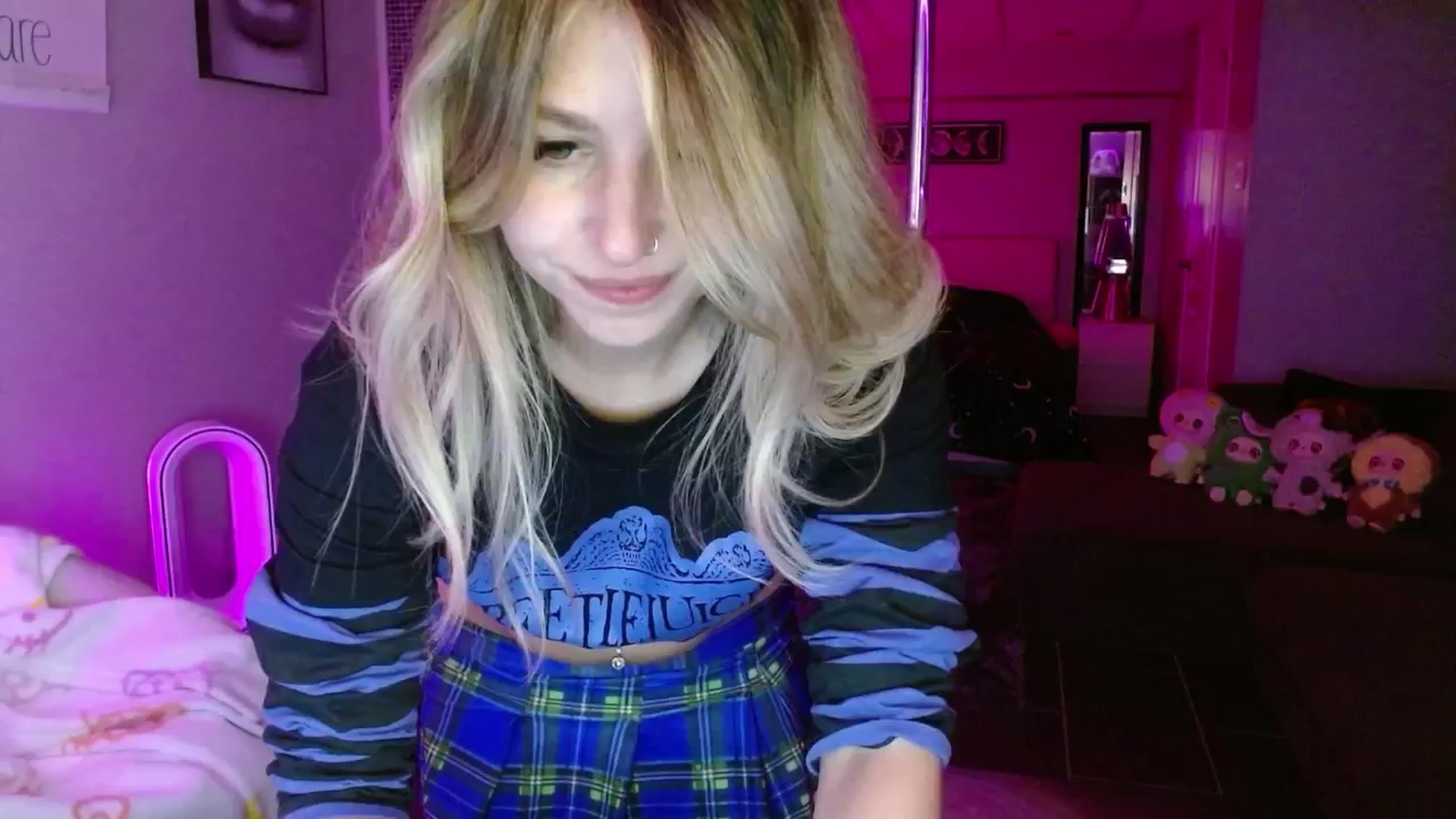 Gallery image thumbnail from Serafina's myfreecams stream on, 08/21/2025, 06:53 image 5 of 20