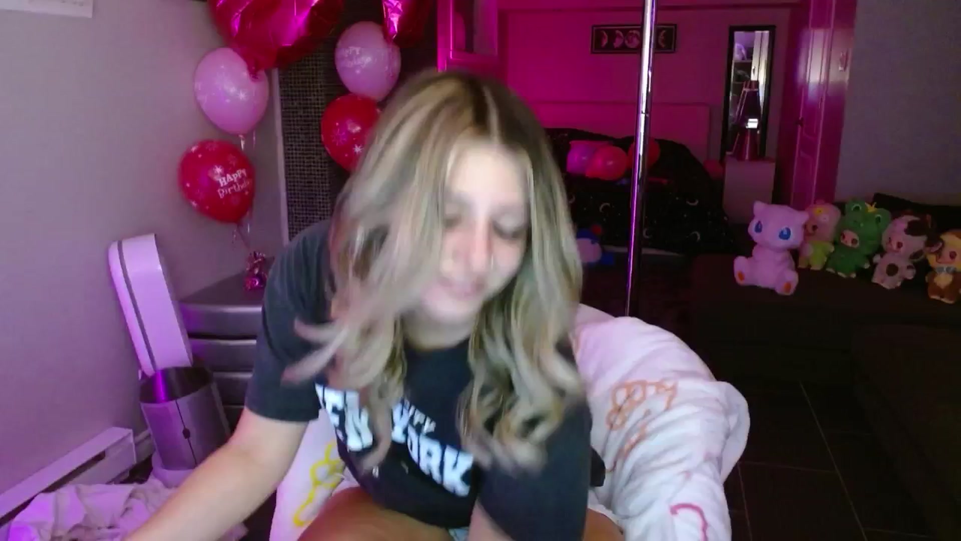 Gallery image thumbnail from Serafina's myfreecams stream on, 09/03/2025, 05:23 image 8 of 20