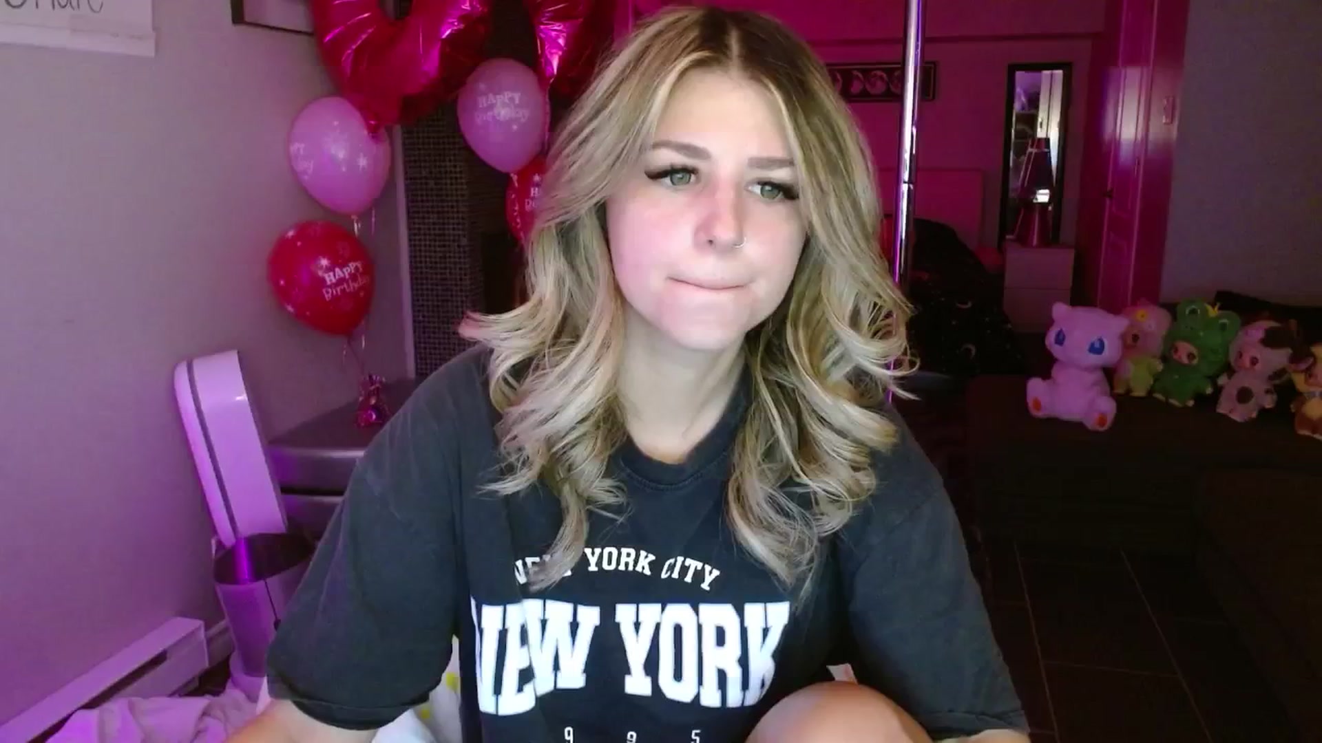 Gallery image thumbnail from Serafina's myfreecams stream on, 09/03/2025, 05:23 image 1 of 20