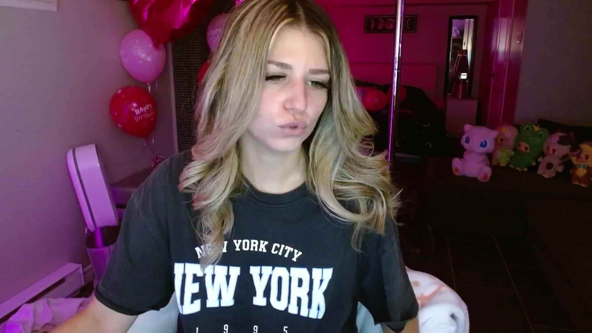 Gallery image thumbnail from Serafina's myfreecams stream on, 09/03/2025, 05:23 image 14 of 20