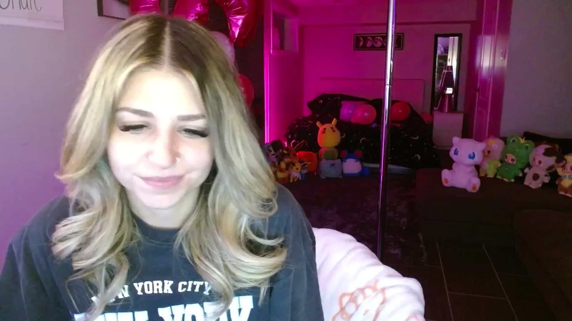 Gallery image thumbnail from Serafina's myfreecams stream on, 09/03/2025, 05:23 image 19 of 20