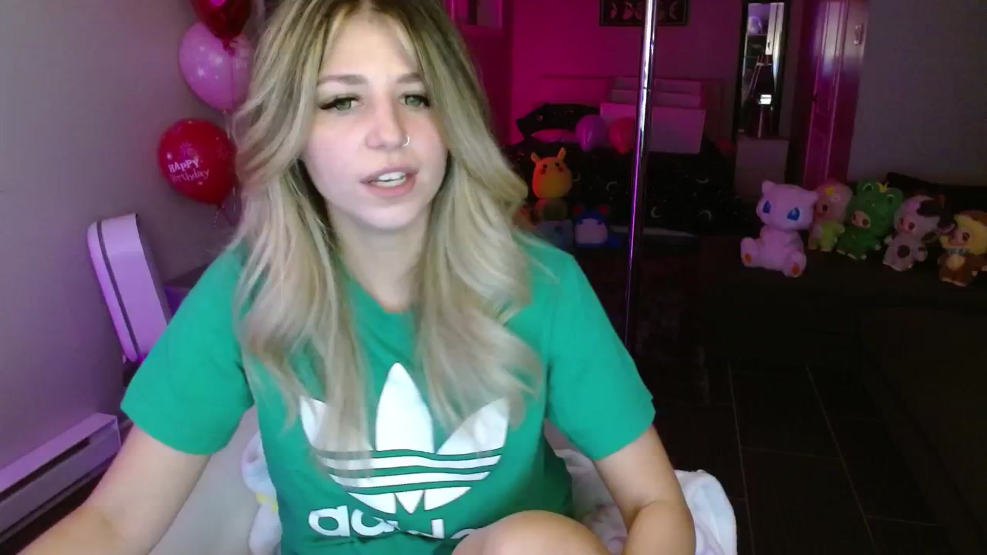 Gallery image thumbnail from Serafina's myfreecams stream on, 09/05/2025, 03:38 image 13 of 20