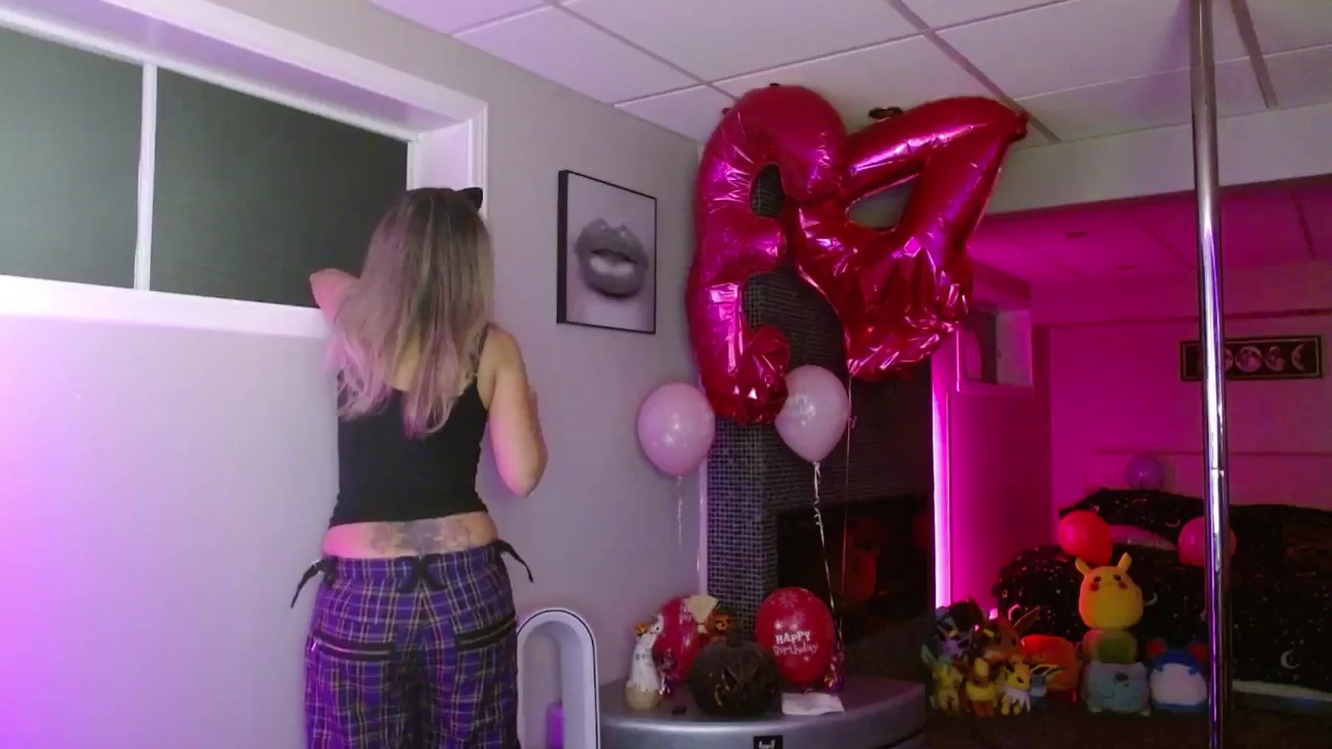 Gallery image thumbnail from Serafina's myfreecams stream on, 09/14/2025, 04:19 image 12 of 20