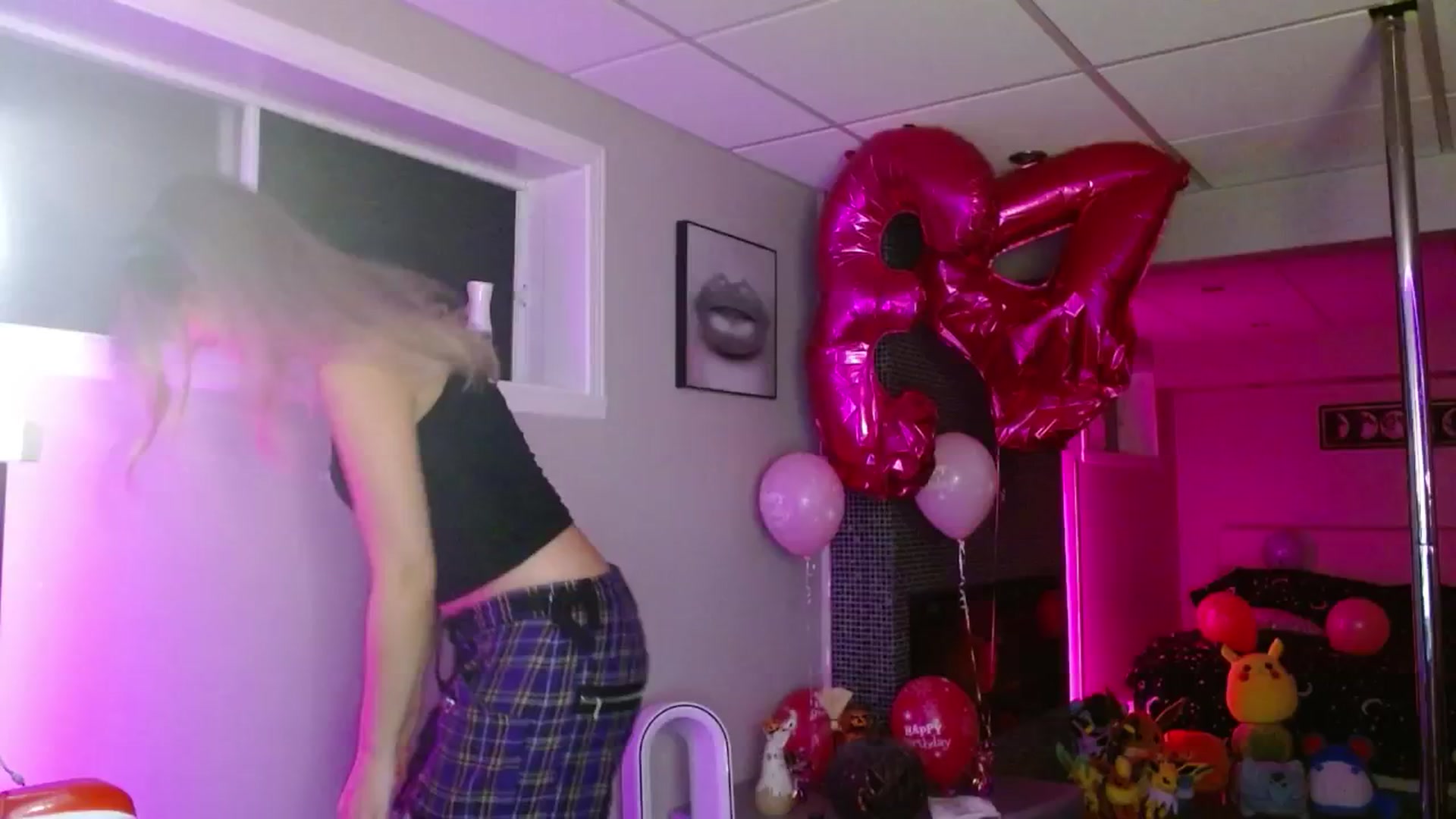 Gallery image thumbnail from Serafina's myfreecams stream on, 09/14/2025, 04:19 image 1 of 20