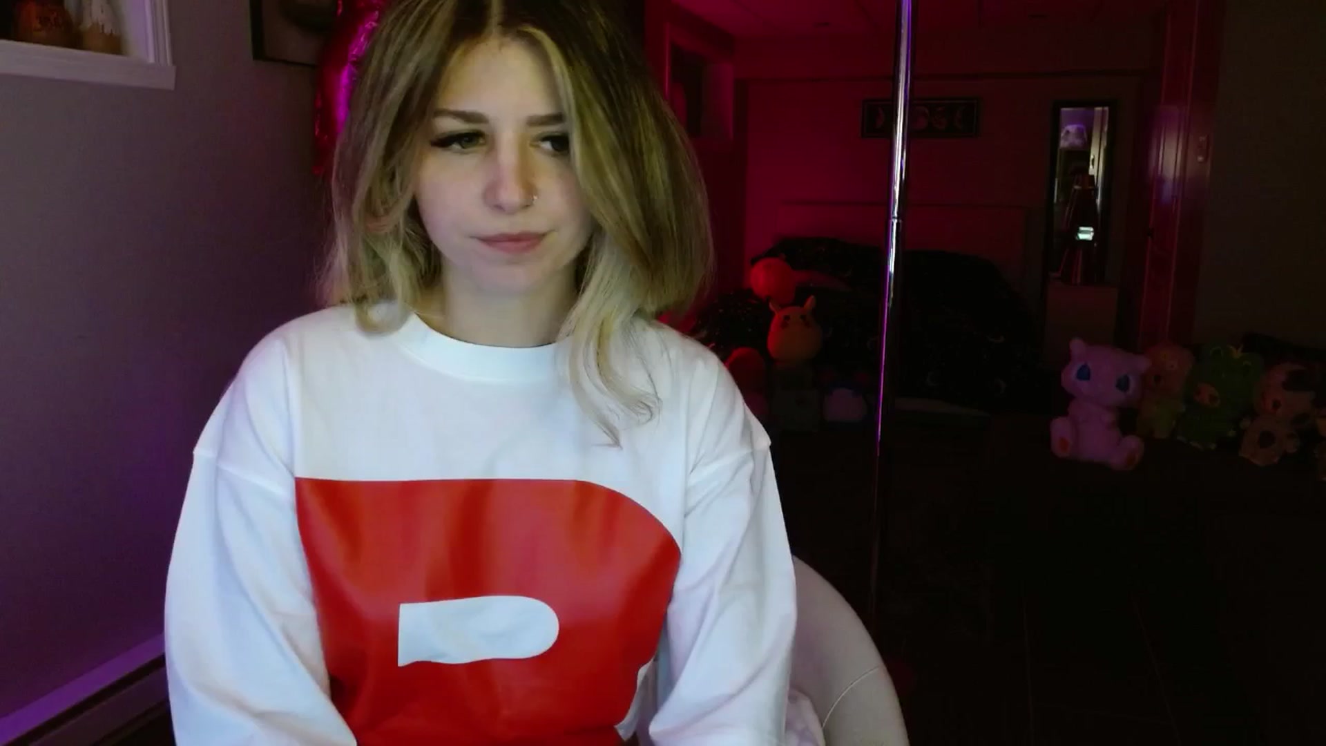 Gallery image thumbnail from Serafina's myfreecams stream on, 09/18/2025, 04:06 image 17 of 20