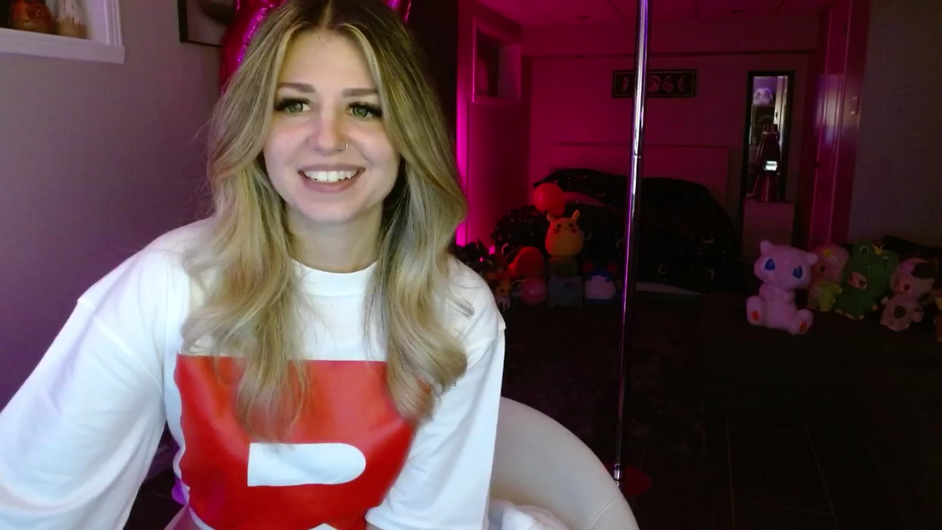 Gallery image thumbnail from Serafina's myfreecams stream on, 09/18/2025, 04:06 image 10 of 20