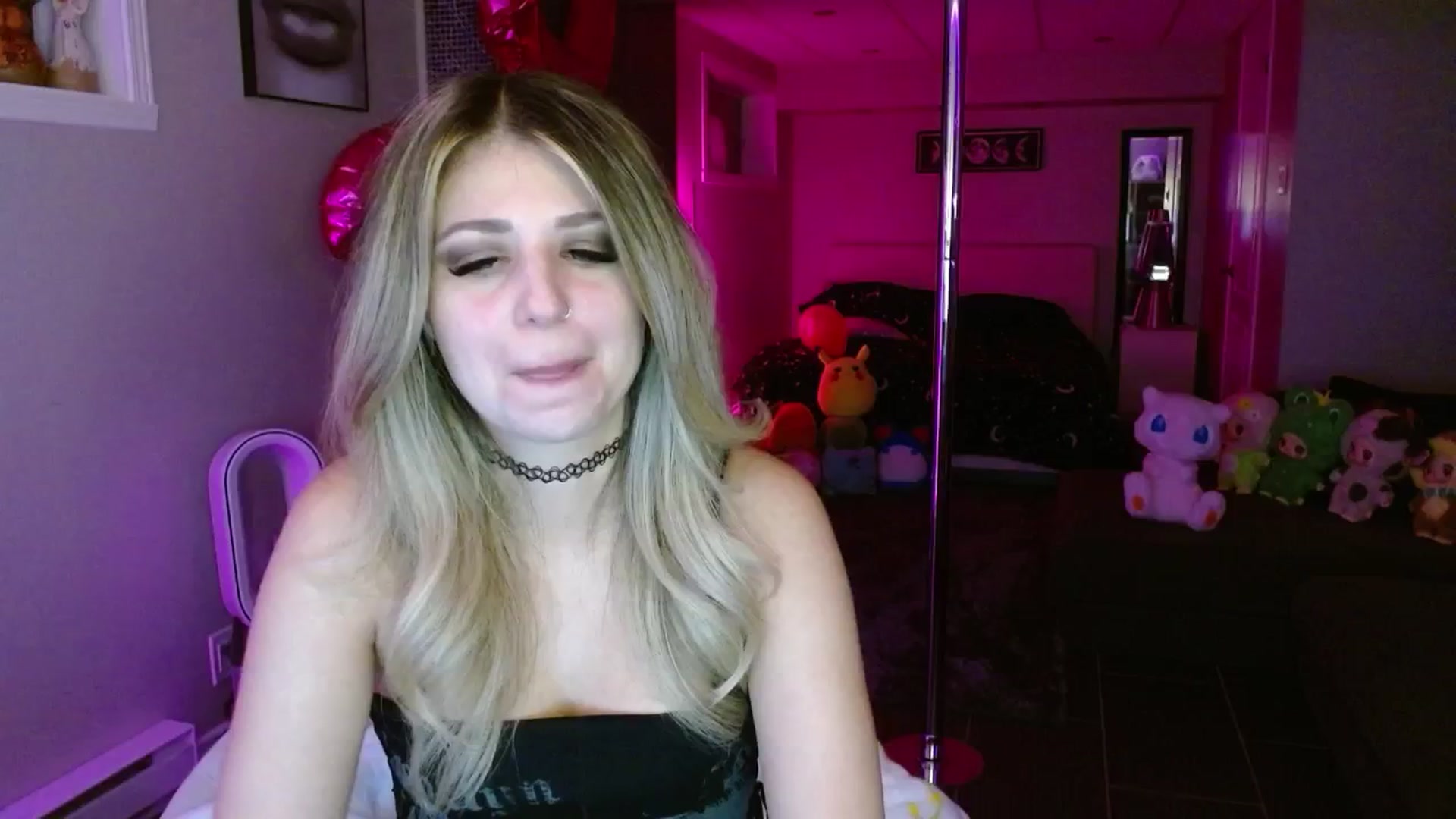 Gallery image thumbnail from Serafina's myfreecams stream on, 09/20/2025, 05:06 image 9 of 20