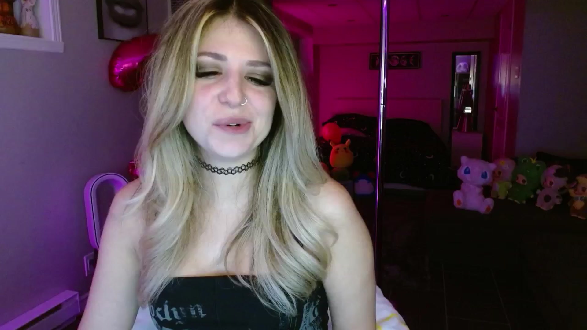 Gallery image thumbnail from Serafina's myfreecams stream on, 09/20/2025, 05:06 image 5 of 20