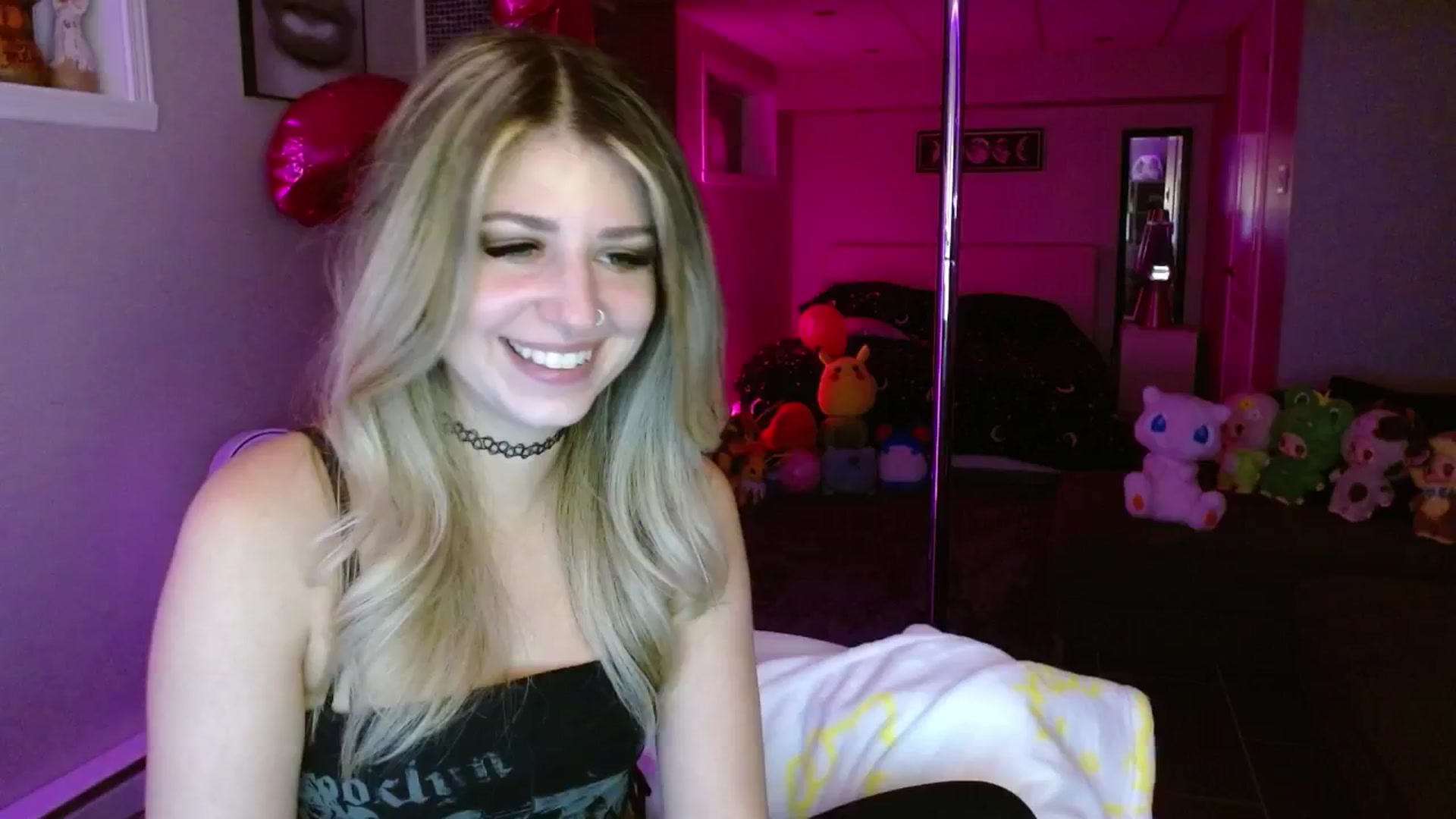Gallery image thumbnail from Serafina's myfreecams stream on, 09/20/2025, 05:06 image 2 of 20