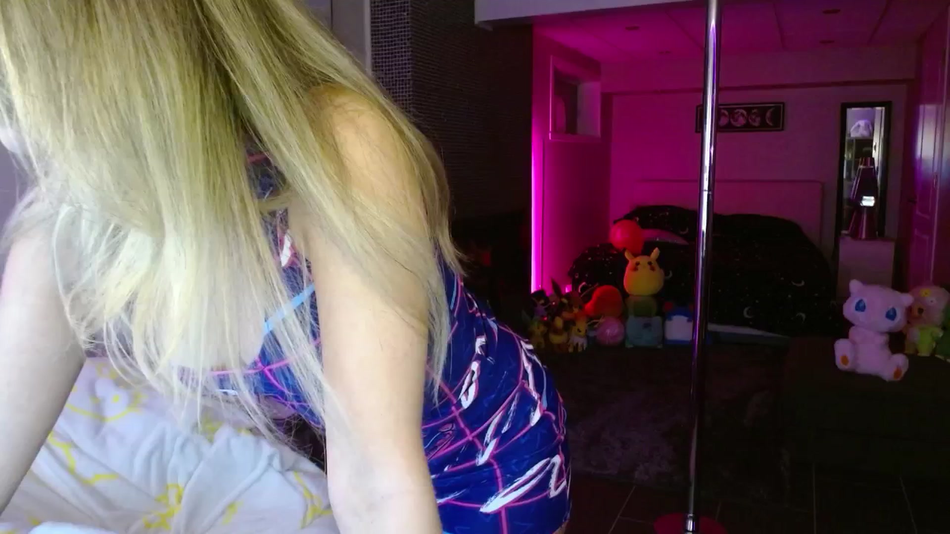 Gallery image thumbnail from Serafina's myfreecams stream on, 09/22/2025, 04:16 image 19 of 20