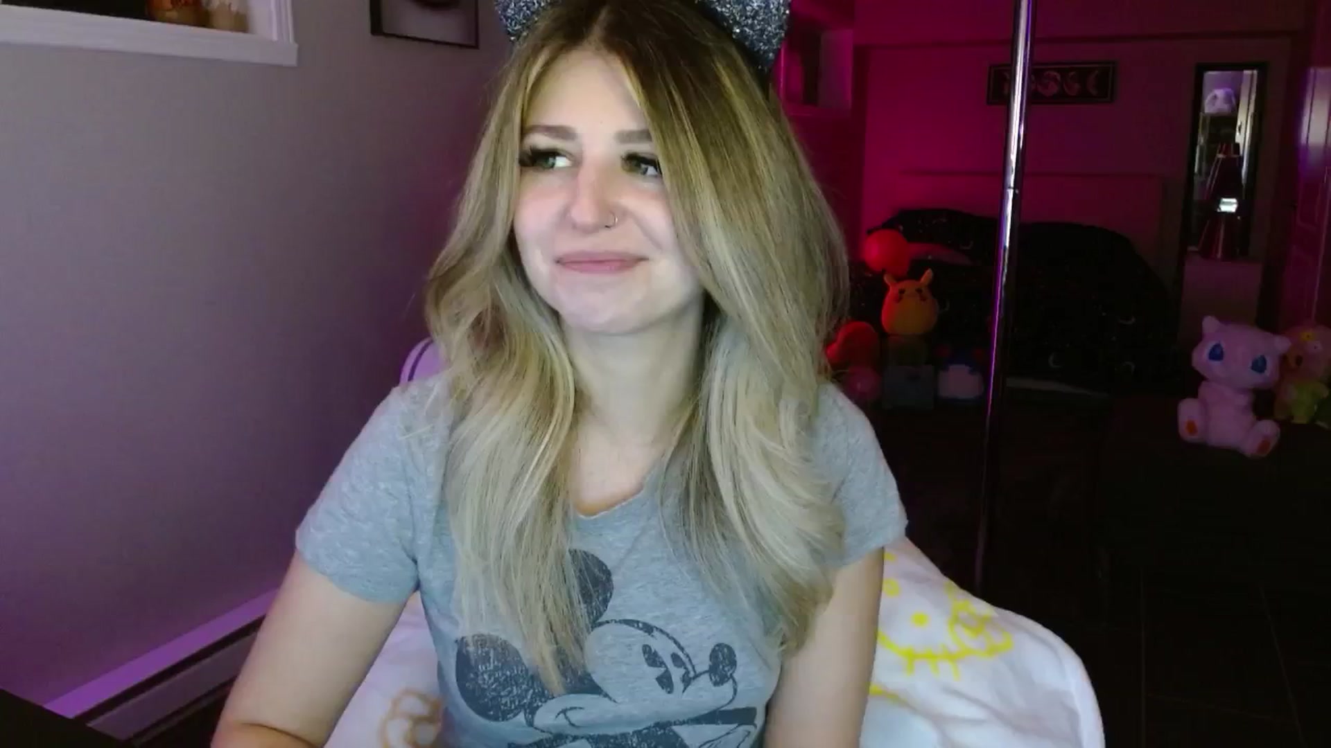 Gallery image thumbnail from Serafina's myfreecams stream on, 09/22/2025, 04:16 image 5 of 20