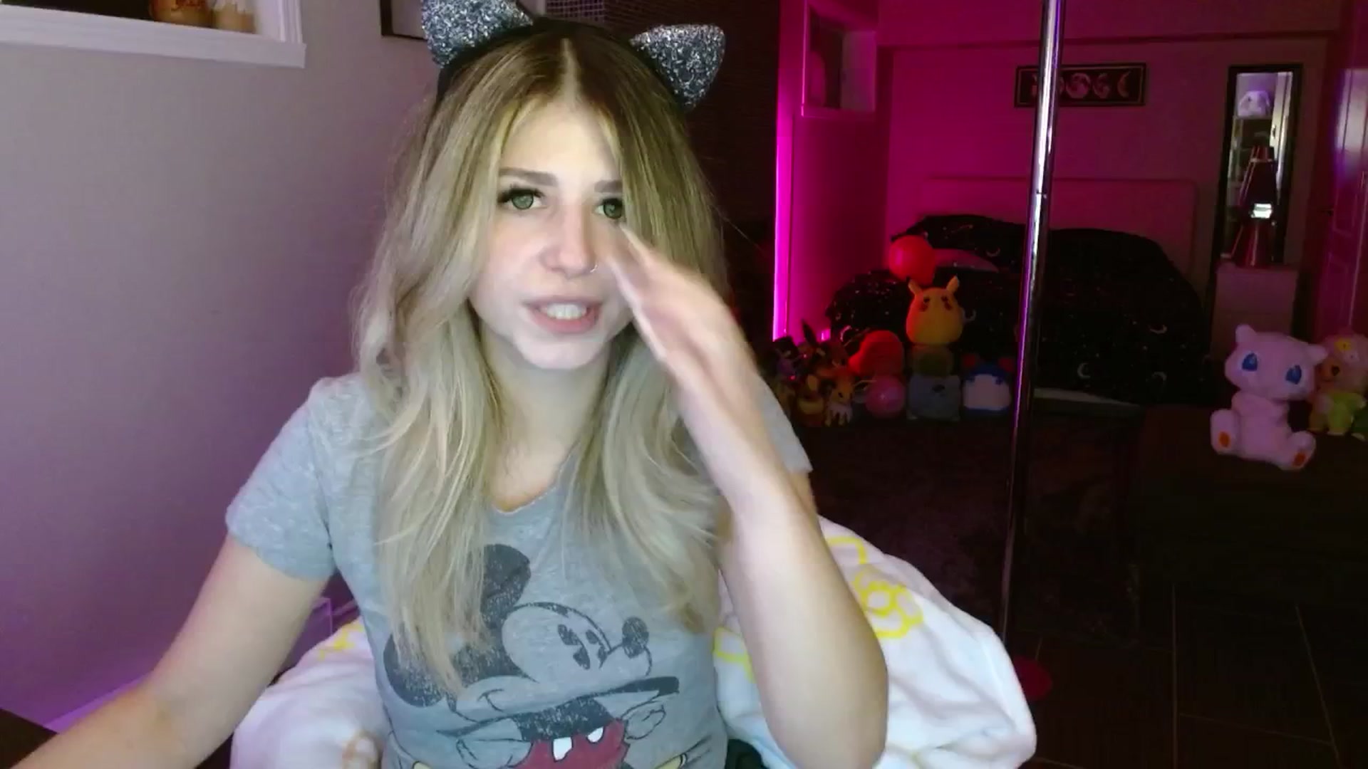 Gallery image thumbnail from Serafina's myfreecams stream on, 09/22/2025, 04:16 image 8 of 20