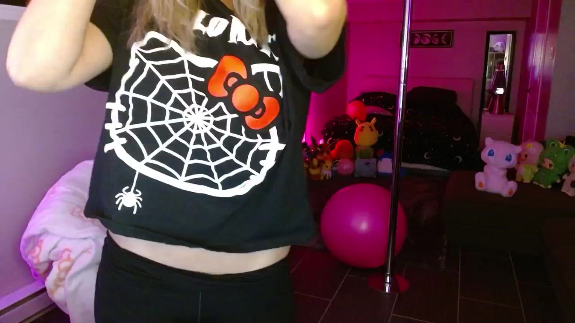 Gallery image thumbnail from Serafina's myfreecams stream on, 09/25/2025, 02:57 image 4 of 20