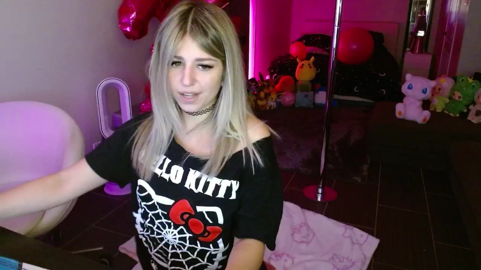 Gallery image thumbnail from Serafina's myfreecams stream on, 09/25/2025, 02:57 image 16 of 20