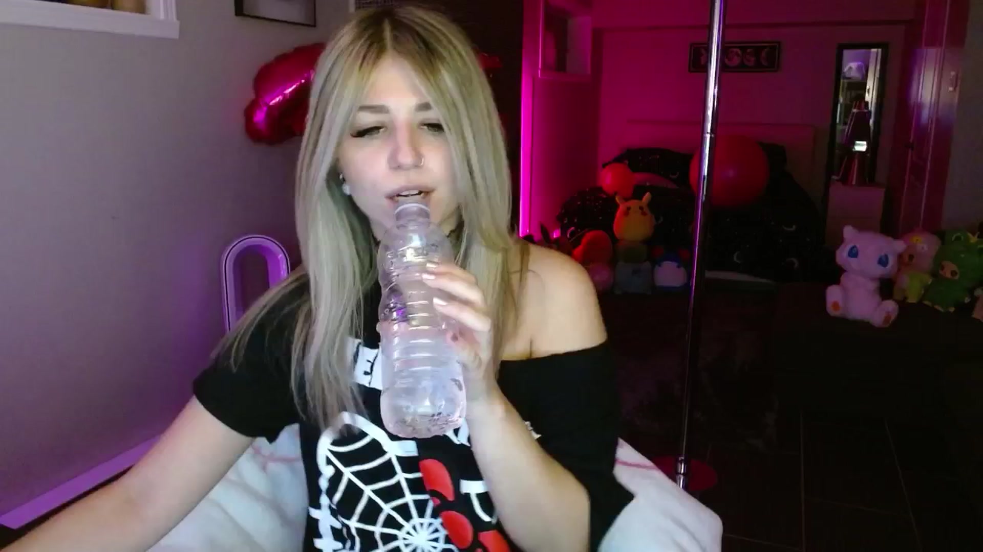 Gallery image thumbnail from Serafina's myfreecams stream on, 09/25/2025, 02:57 image 20 of 20