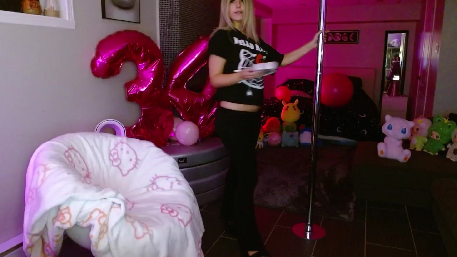 Gallery image thumbnail from Serafina's myfreecams stream on, 09/25/2025, 02:57 image 5 of 20