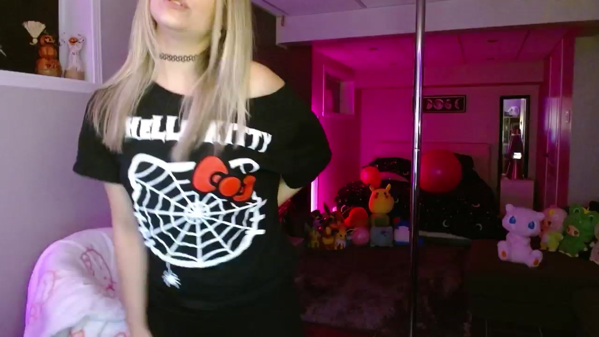 Gallery image thumbnail from Serafina's myfreecams stream on, 09/25/2025, 02:57 image 7 of 20