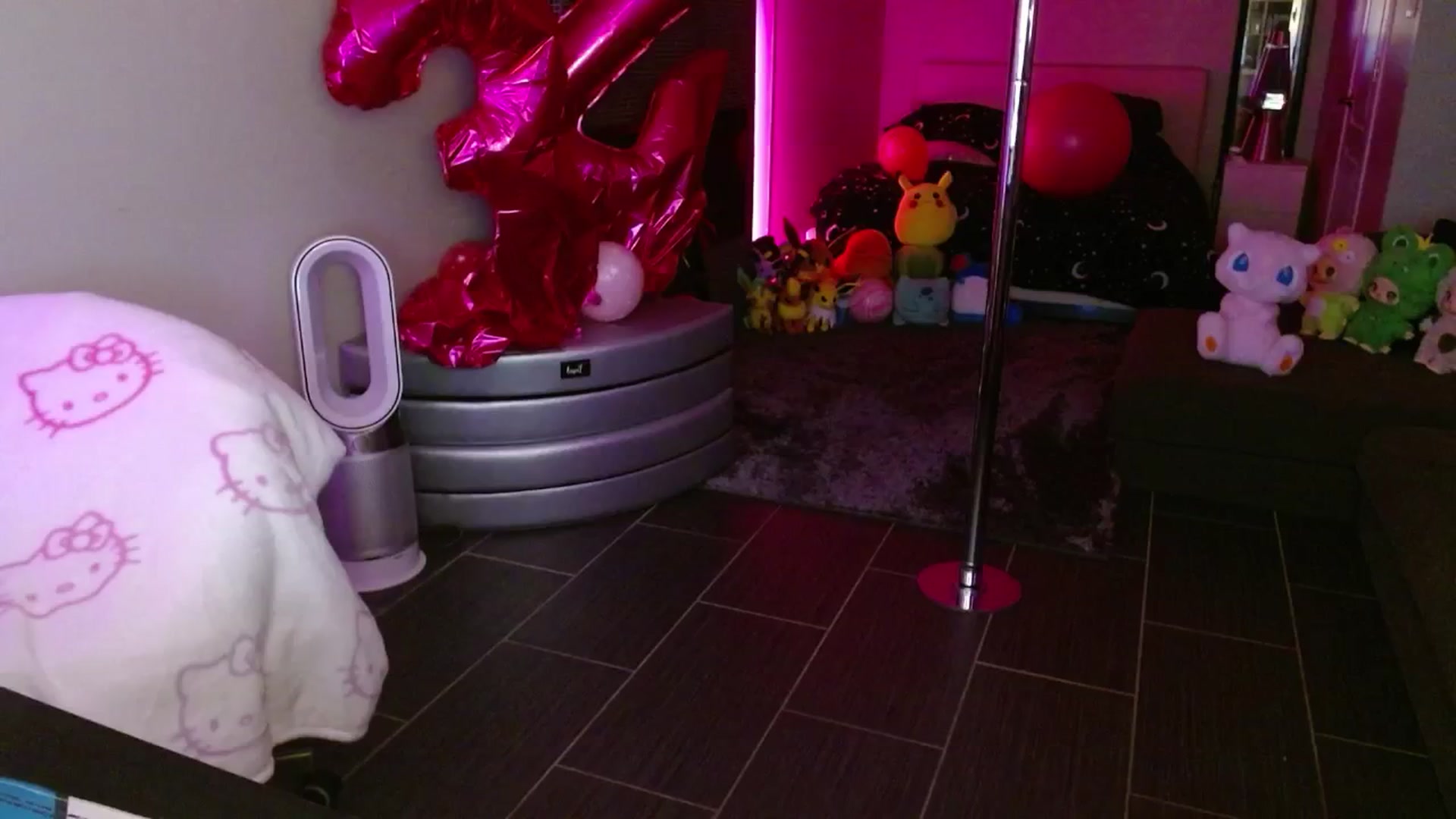 Gallery image thumbnail from Serafina's myfreecams stream on, 09/25/2025, 02:57 image 17 of 20