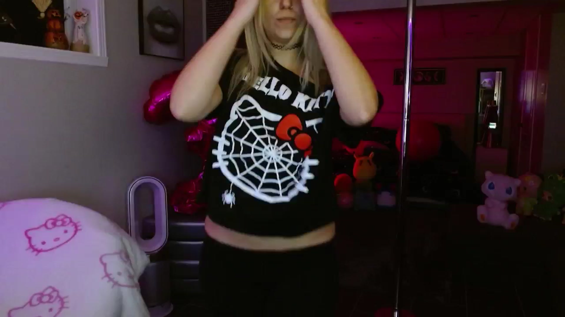 Gallery image thumbnail from Serafina's myfreecams stream on, 09/25/2025, 02:57 image 18 of 20