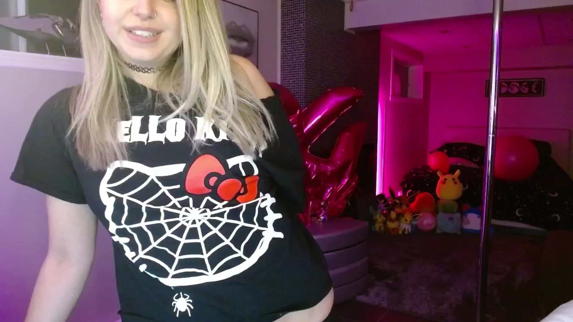 Gallery image thumbnail from Serafina's myfreecams stream on, 09/25/2025, 06:16 image 3 of 20