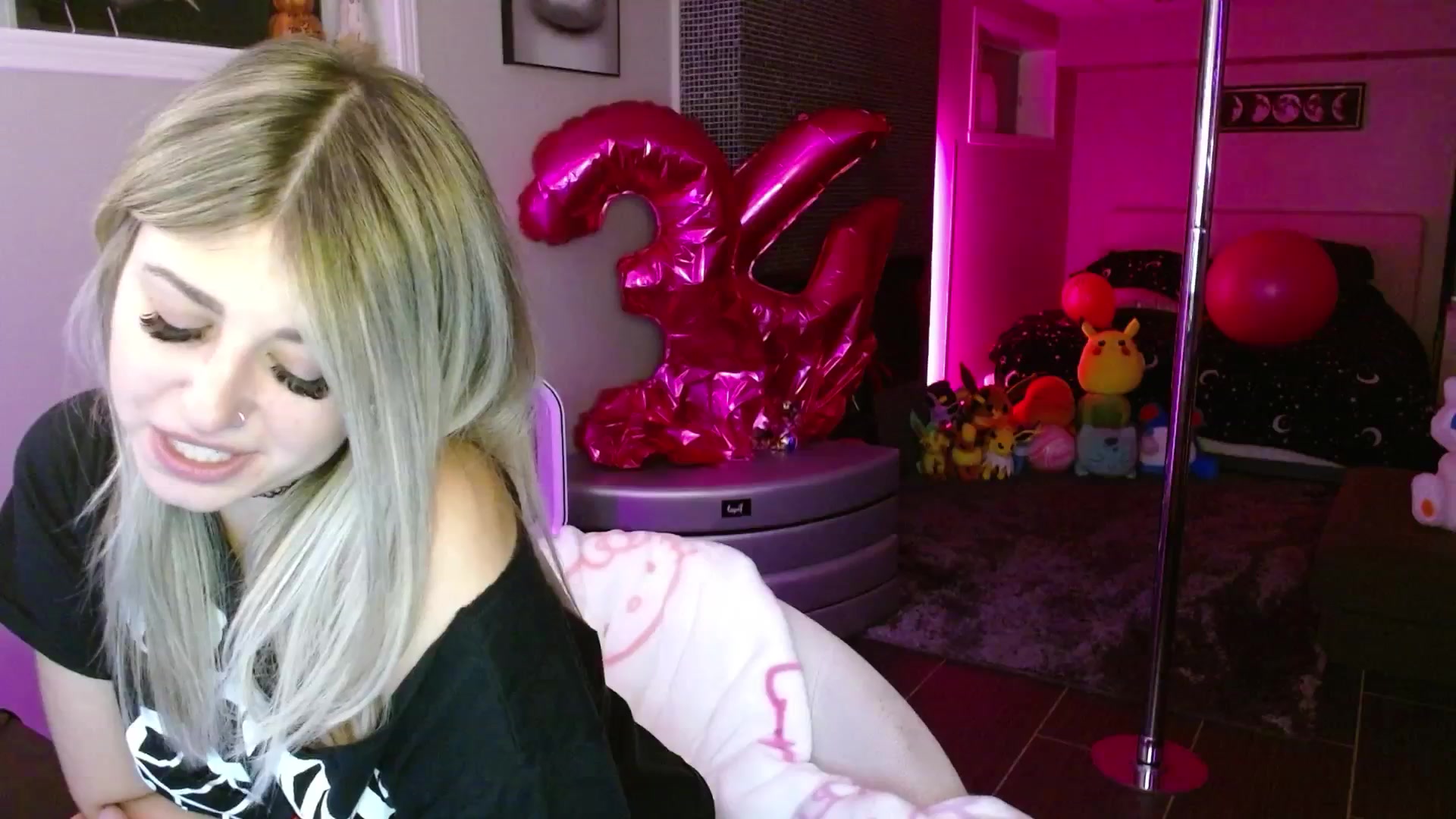 Gallery image thumbnail from Serafina's myfreecams stream on, 09/25/2025, 06:16 image 19 of 20