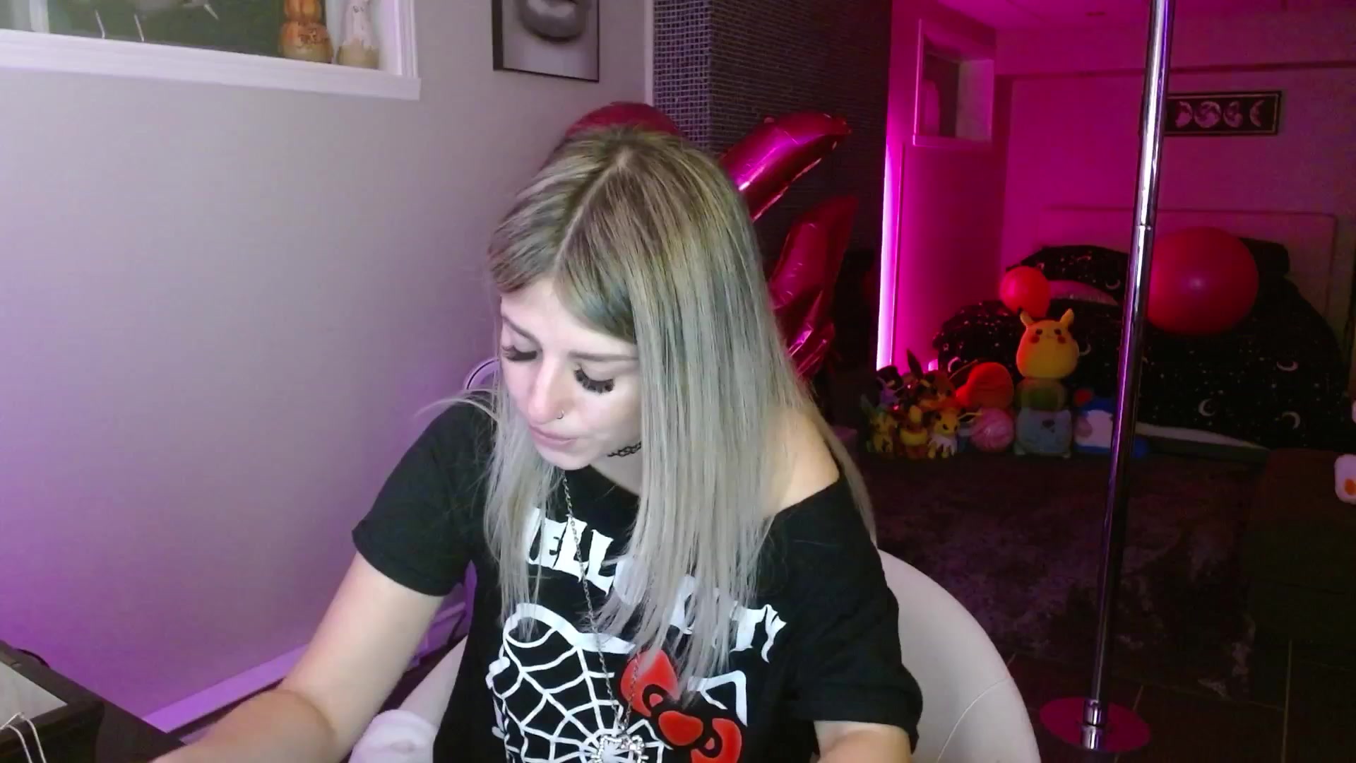 Gallery image thumbnail from Serafina's myfreecams stream on, 09/25/2025, 06:16 image 9 of 20