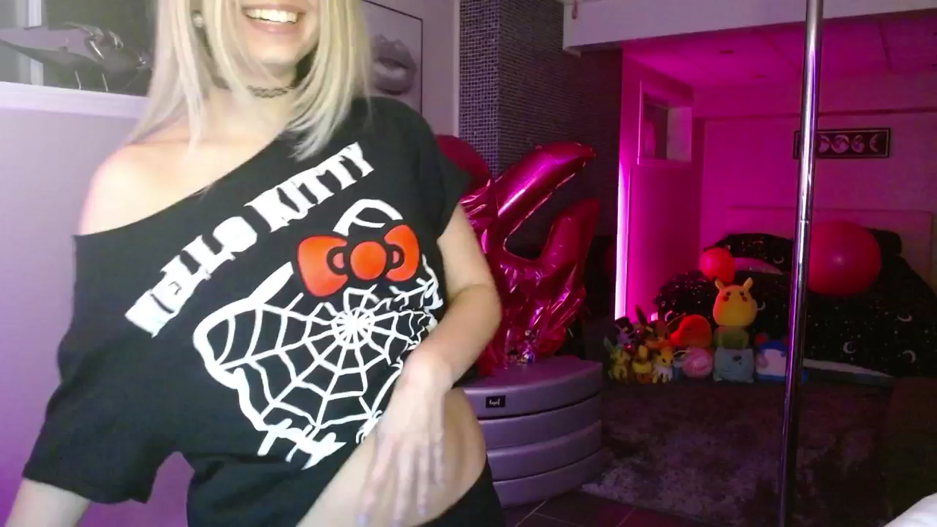 Gallery image thumbnail from Serafina's myfreecams stream on, 09/25/2025, 06:16 image 4 of 20