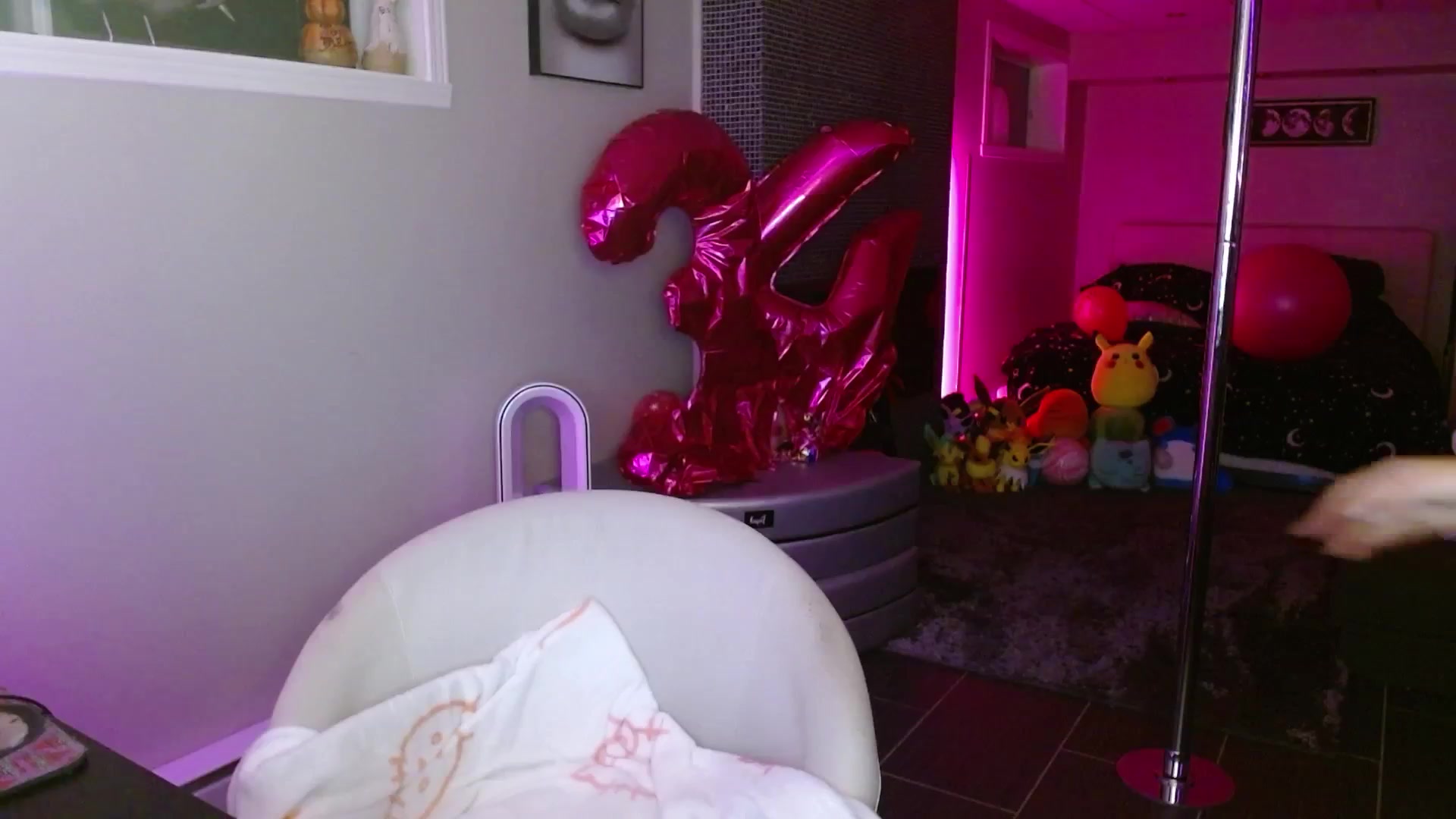 Gallery image thumbnail from Serafina's myfreecams stream on, 09/25/2025, 06:16 image 11 of 20