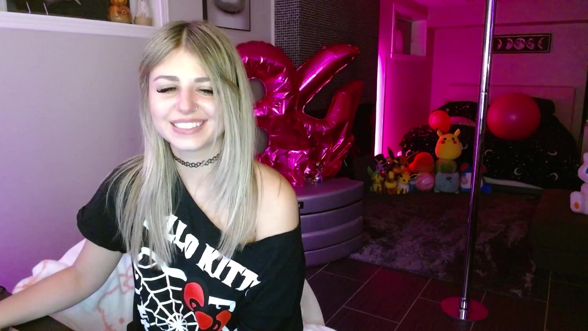 Gallery image thumbnail from Serafina's myfreecams stream on, 09/25/2025, 06:16 image 16 of 20