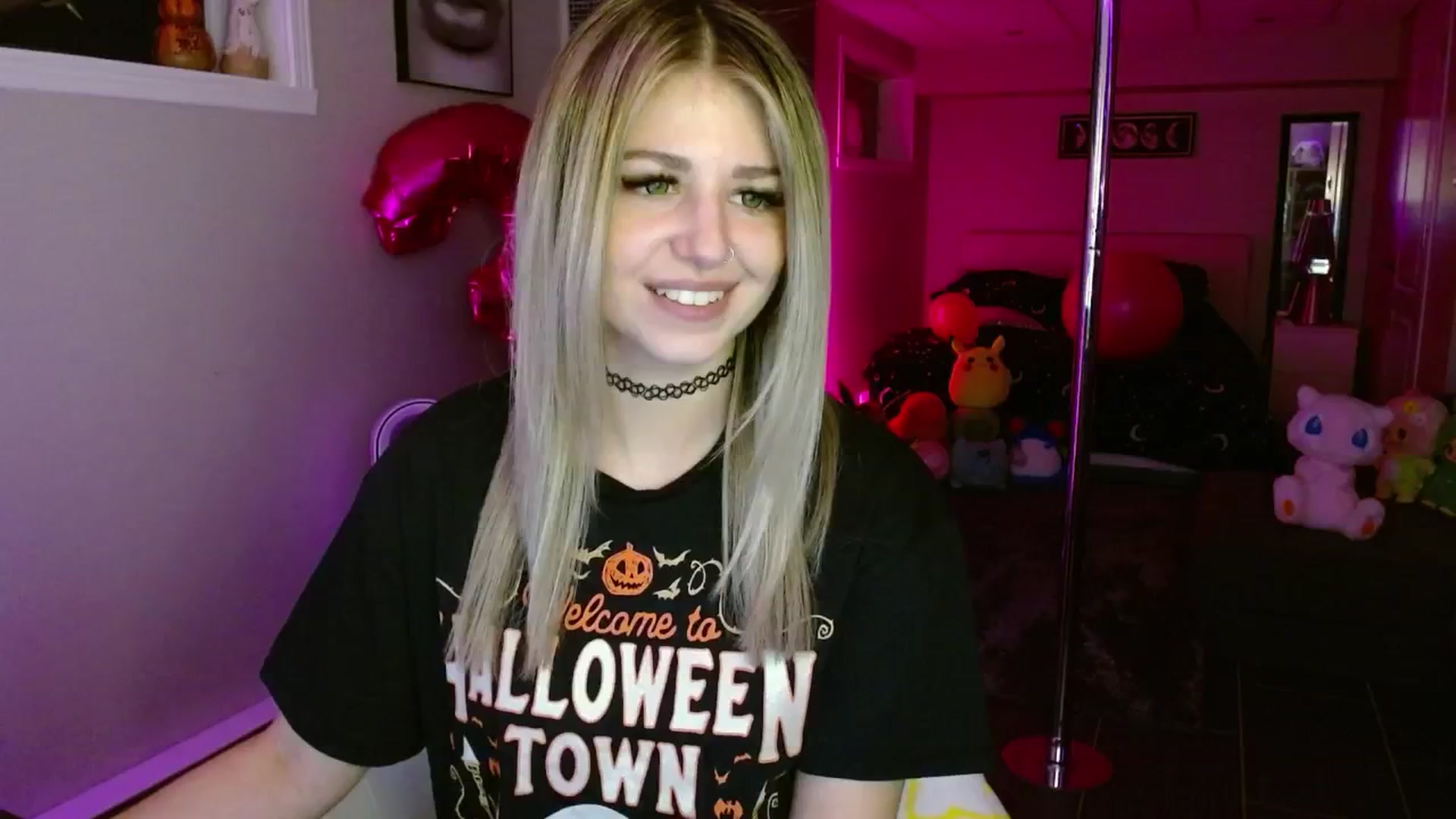 Gallery image thumbnail from Serafina's myfreecams stream on, 09/27/2025, 03:57 image 8 of 20