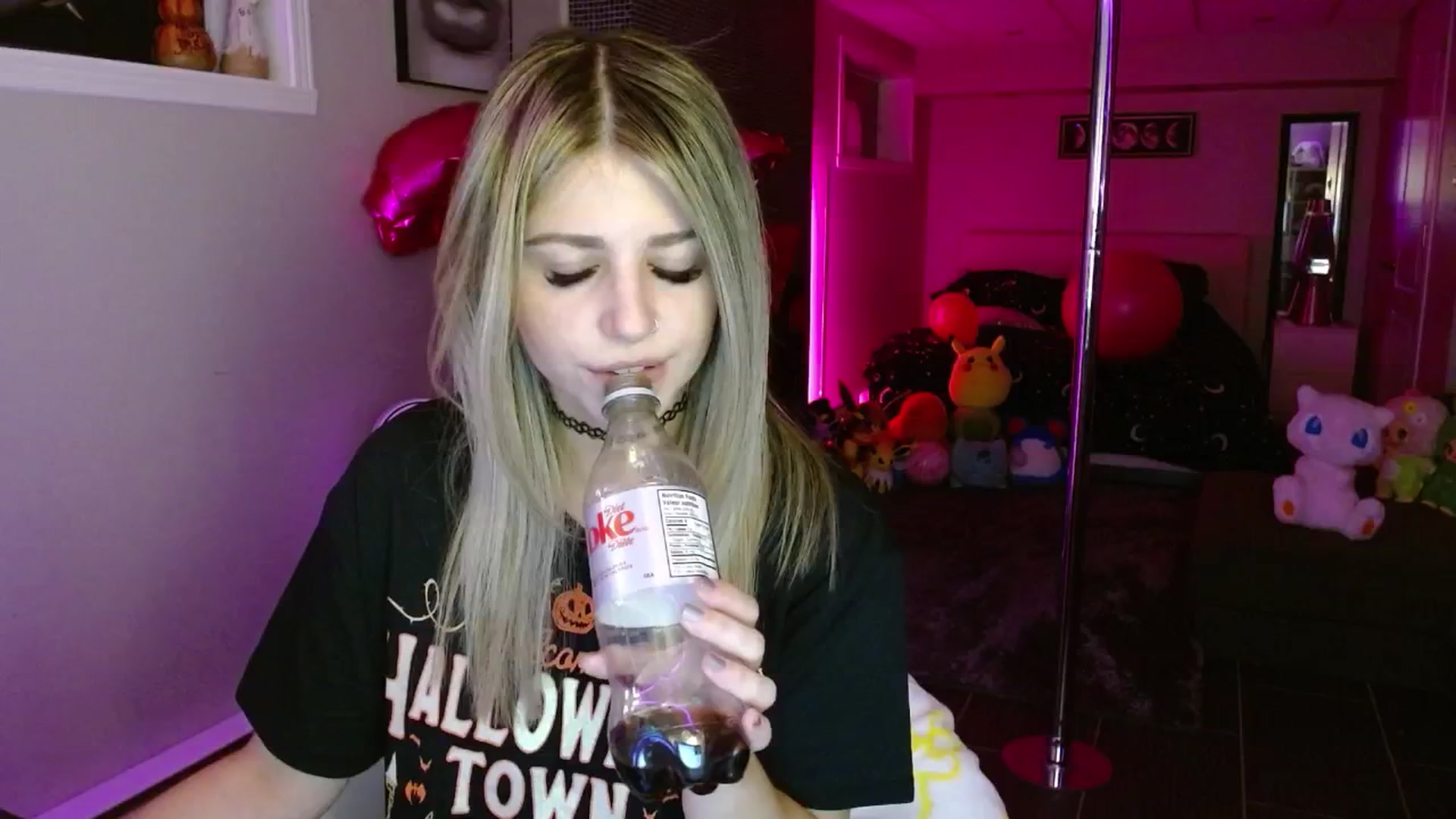 Gallery image thumbnail from Serafina's myfreecams stream on, 09/27/2025, 03:57 image 15 of 20