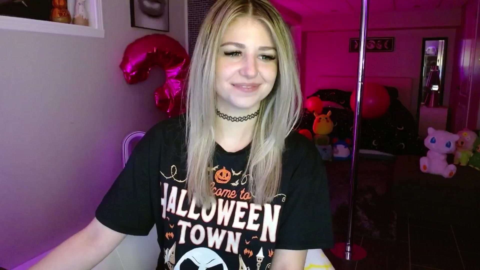 Gallery image thumbnail from Serafina's myfreecams stream on, 09/27/2025, 03:57 image 4 of 20