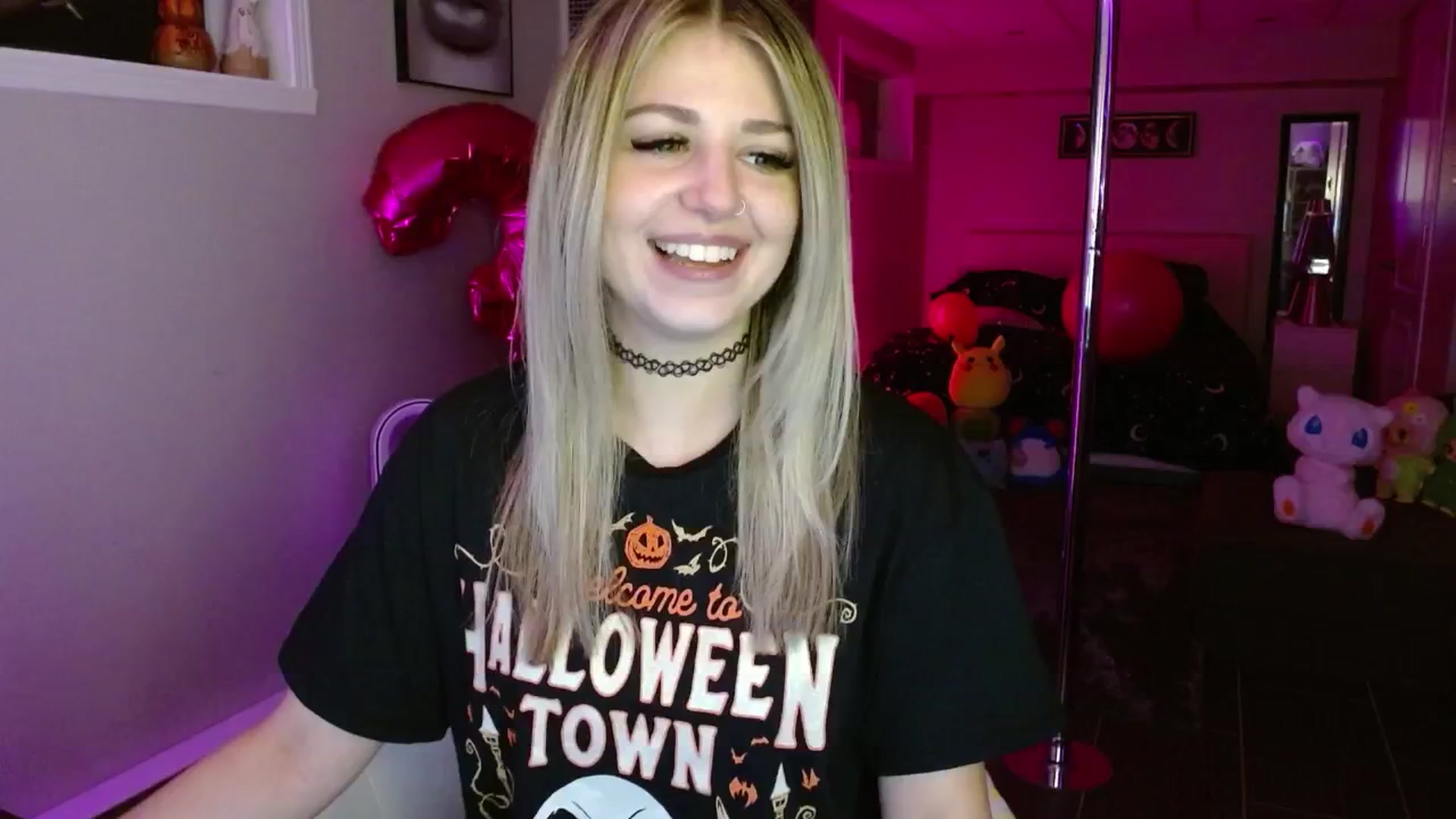 Gallery image thumbnail from Serafina's myfreecams stream on, 09/27/2025, 03:57 image 6 of 20