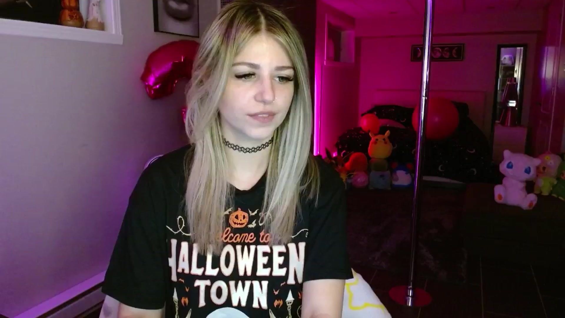 Gallery image thumbnail from Serafina's myfreecams stream on, 09/27/2025, 03:57 image 12 of 20