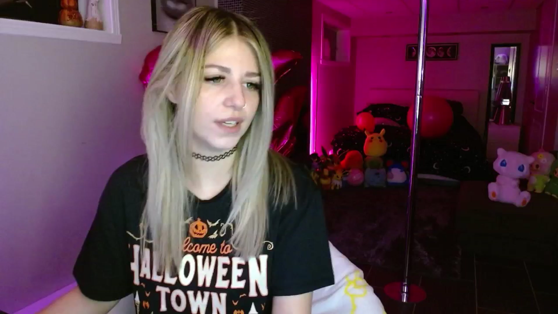Gallery image thumbnail from Serafina's myfreecams stream on, 09/27/2025, 03:57 image 14 of 20