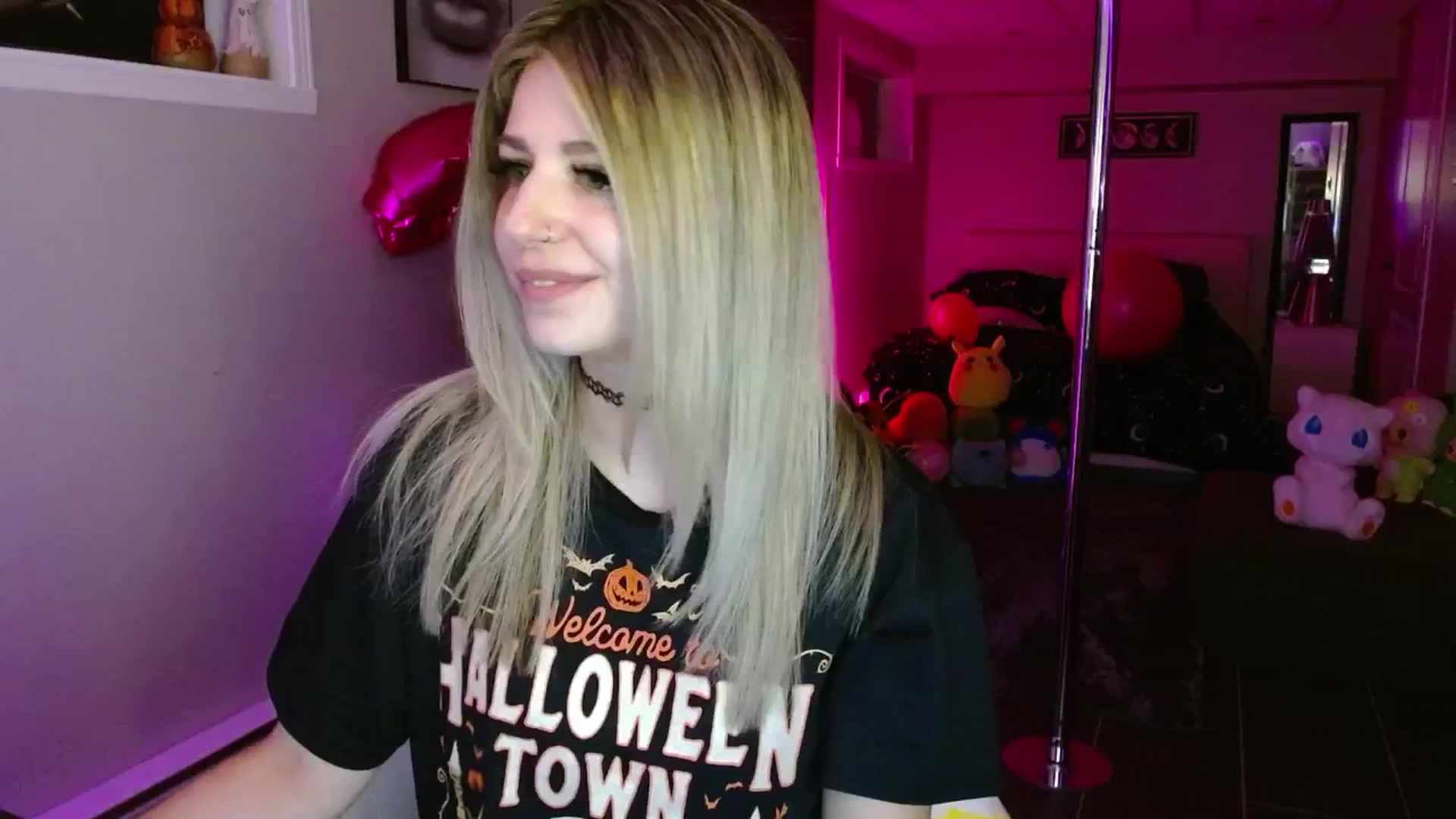 Gallery image thumbnail from Serafina's myfreecams stream on, 09/27/2025, 03:57 image 10 of 20