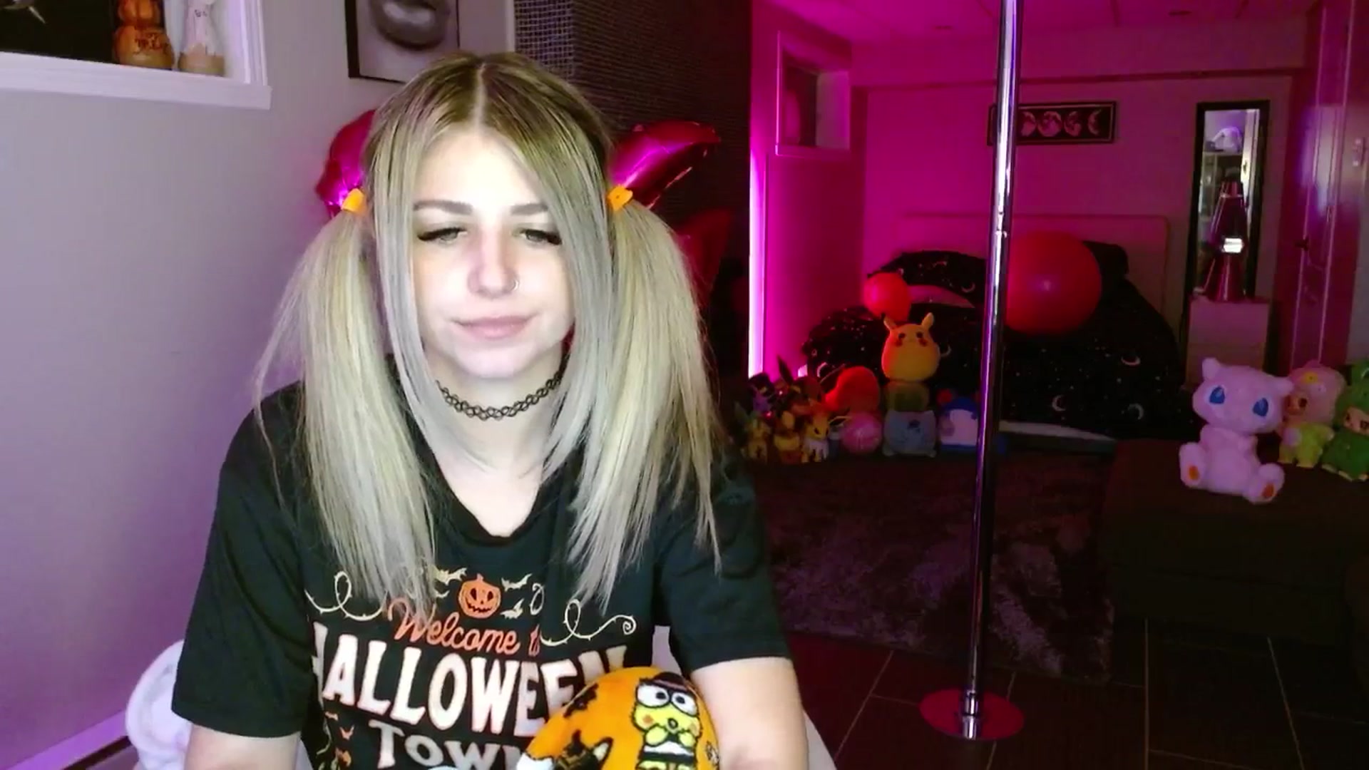 Gallery image thumbnail from Serafina's myfreecams stream on, 09/27/2025, 05:44 image 19 of 20