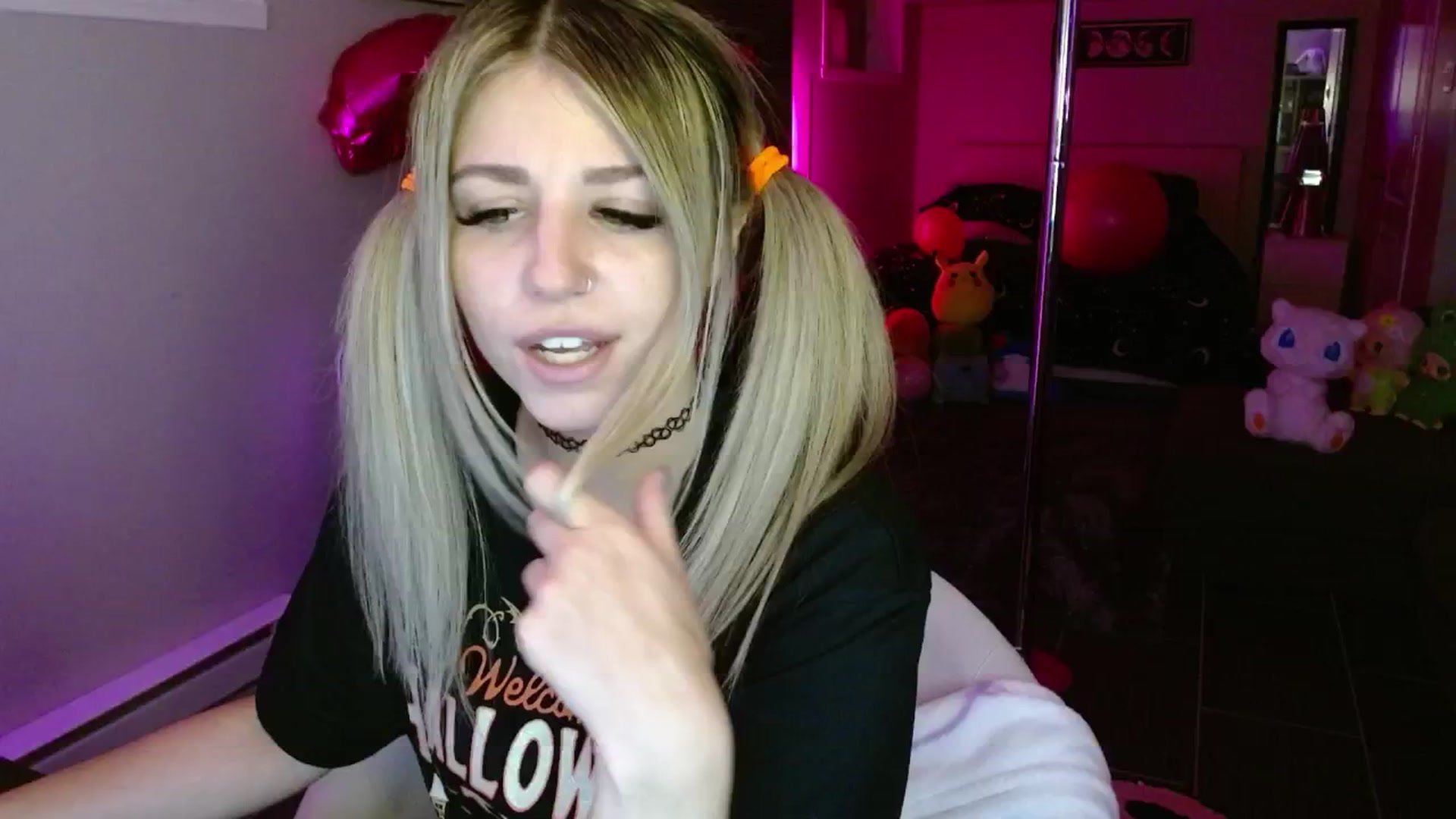 Gallery image thumbnail from Serafina's myfreecams stream on, 09/27/2025, 05:44 image 14 of 20