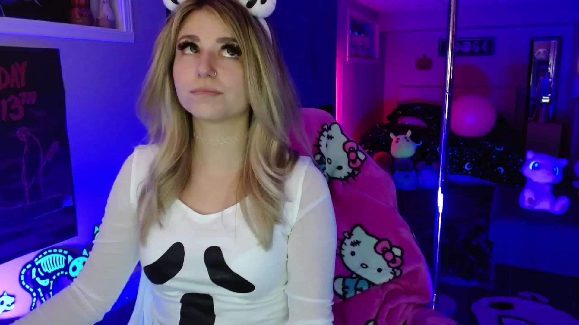 Gallery image thumbnail from Serafina's myfreecams stream on, 10/04/2025, 04:52 image 7 of 20