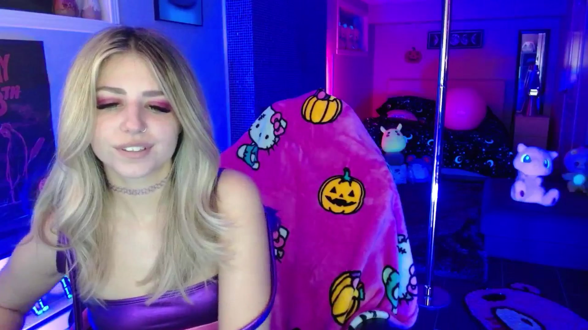 Gallery image thumbnail from Serafina's myfreecams stream on, 10/05/2025, 05:39 image 19 of 20