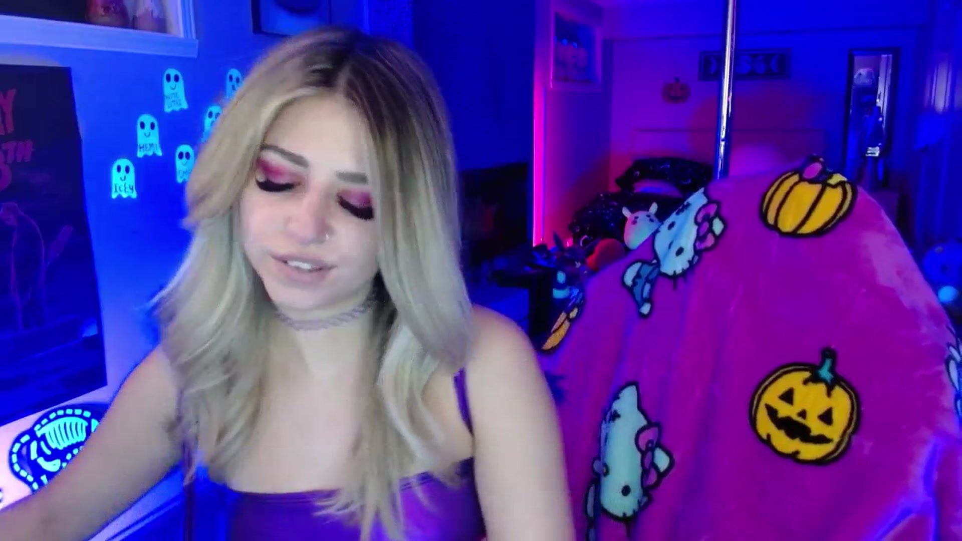 Gallery image thumbnail from Serafina's myfreecams stream on, 10/05/2025, 05:39 image 20 of 20