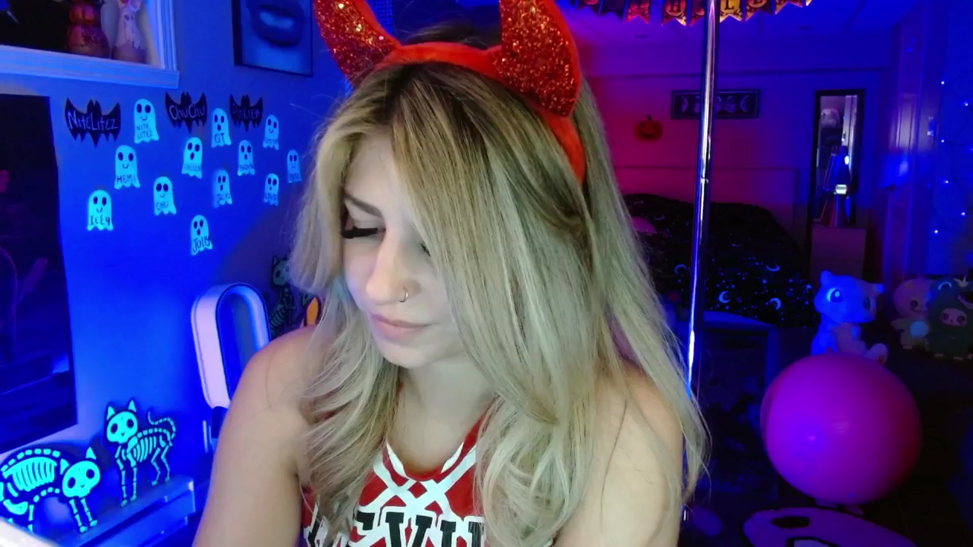 Gallery image thumbnail from Serafina's myfreecams stream on, 10/06/2025, 05:58 image 9 of 20