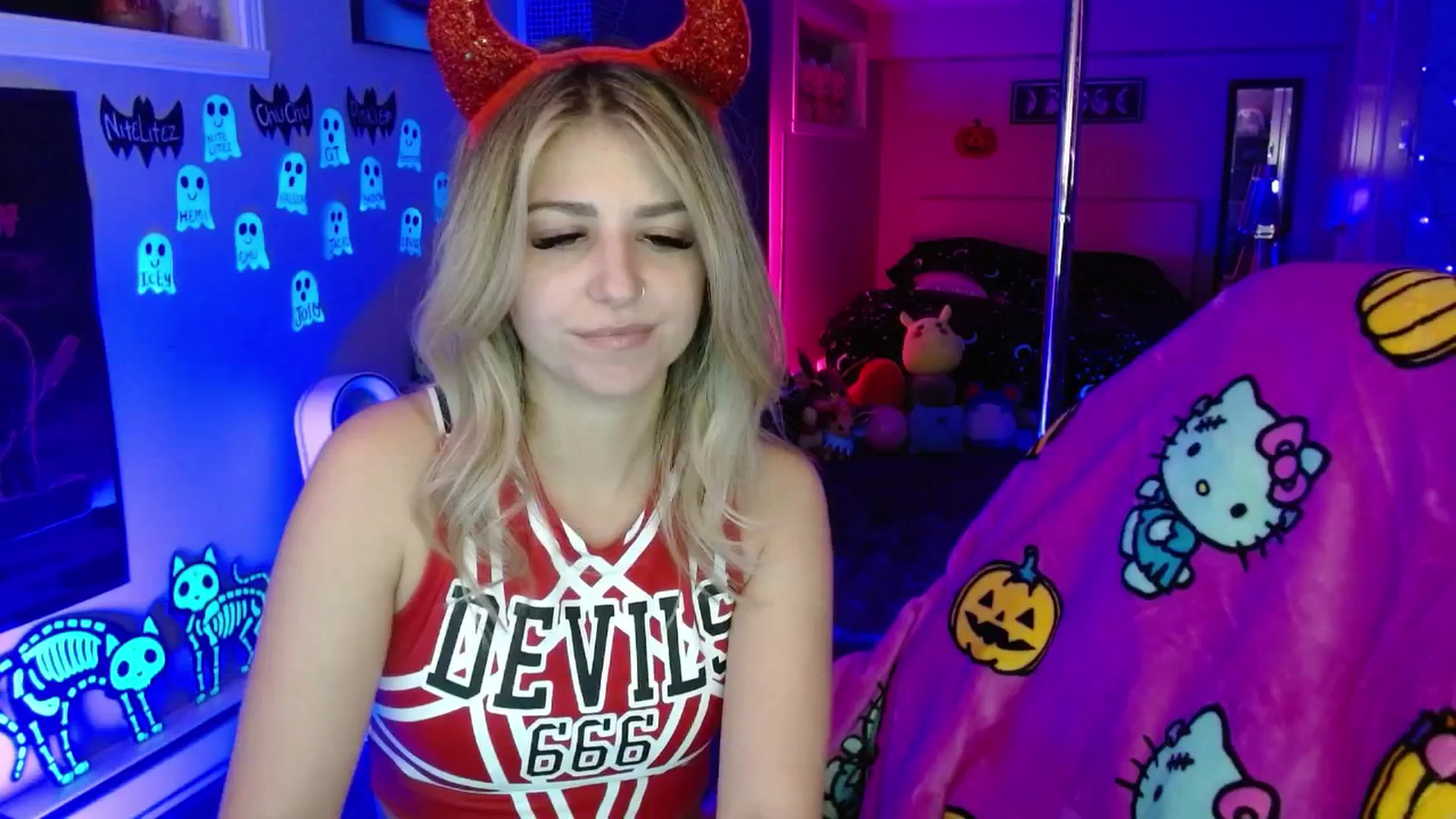 Gallery image thumbnail from Serafina's myfreecams stream on, 10/06/2025, 05:58 image 18 of 20