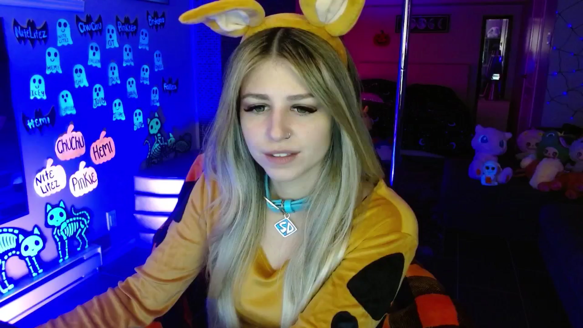 Gallery image thumbnail from Serafina's myfreecams stream on, 10/13/2025, 05:10 image 13 of 20