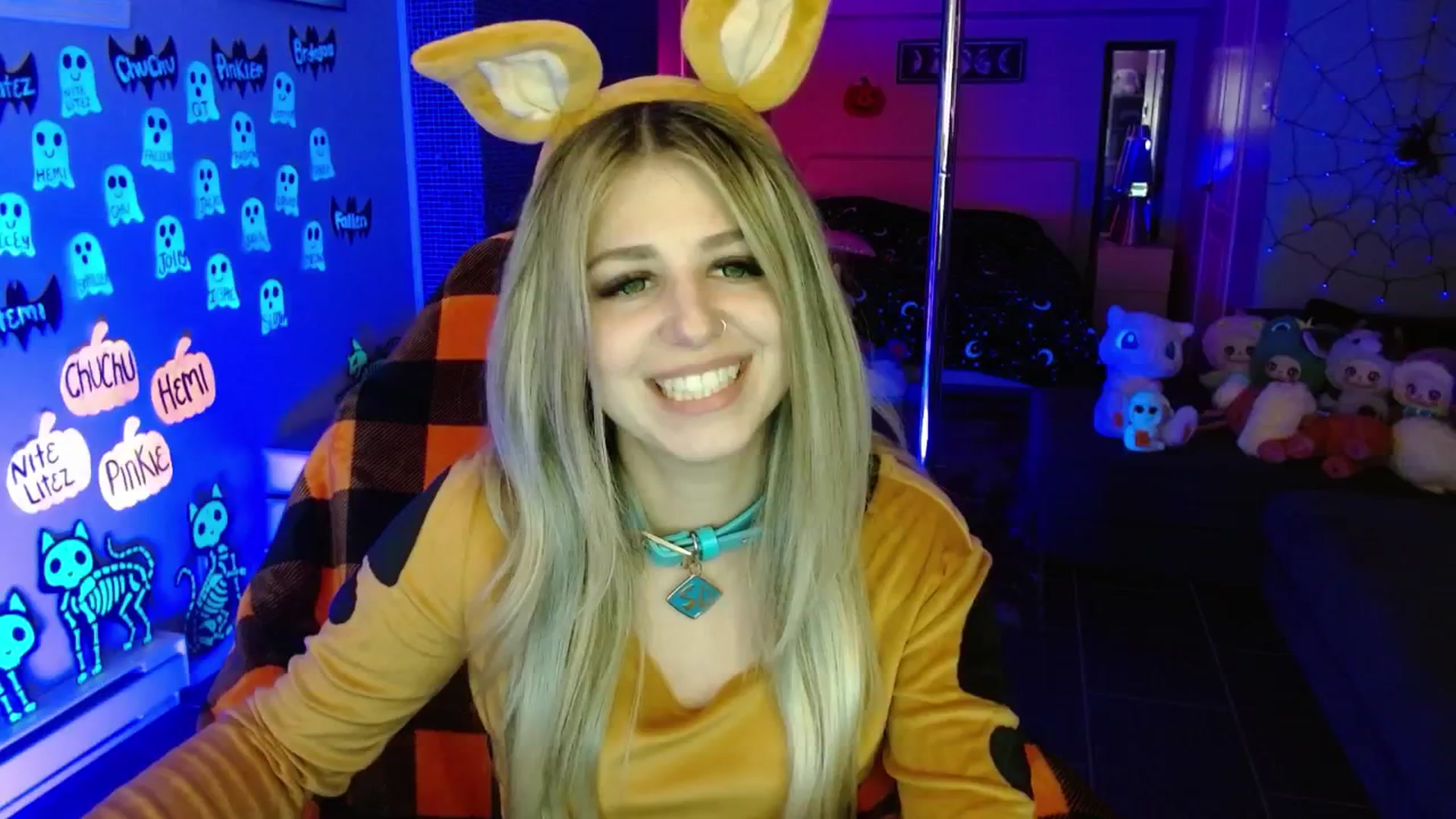 Gallery image thumbnail from Serafina's myfreecams stream on, 10/13/2025, 05:10 image 17 of 20